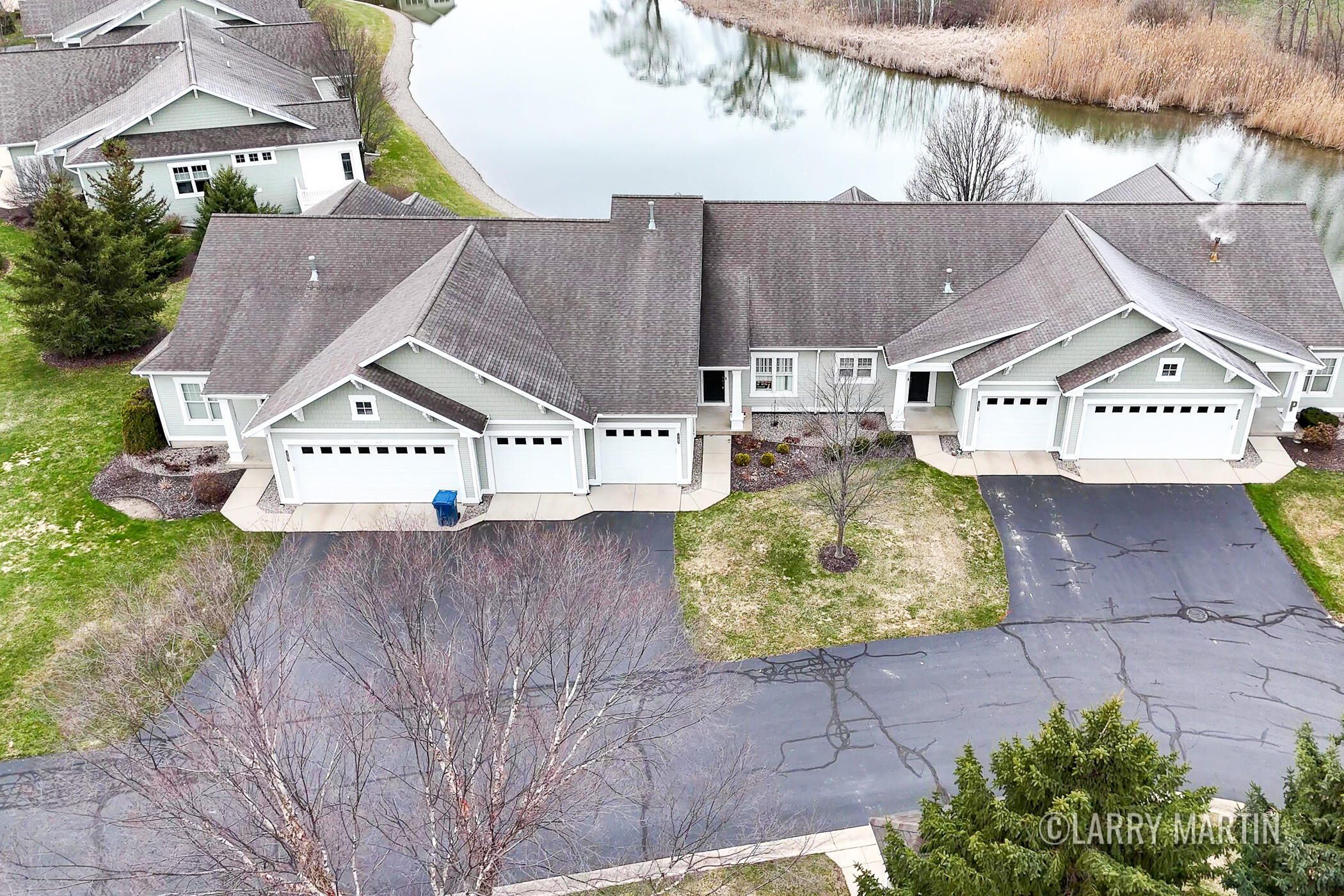 1749 N Trillium Circle