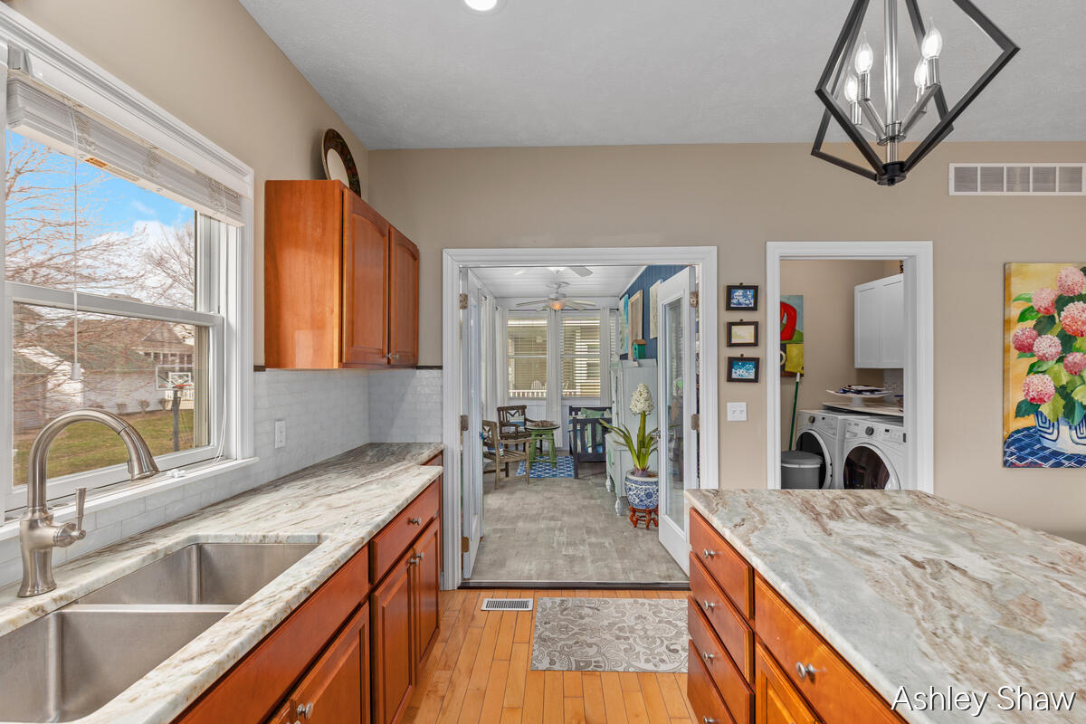 448 Summer Grv Drive