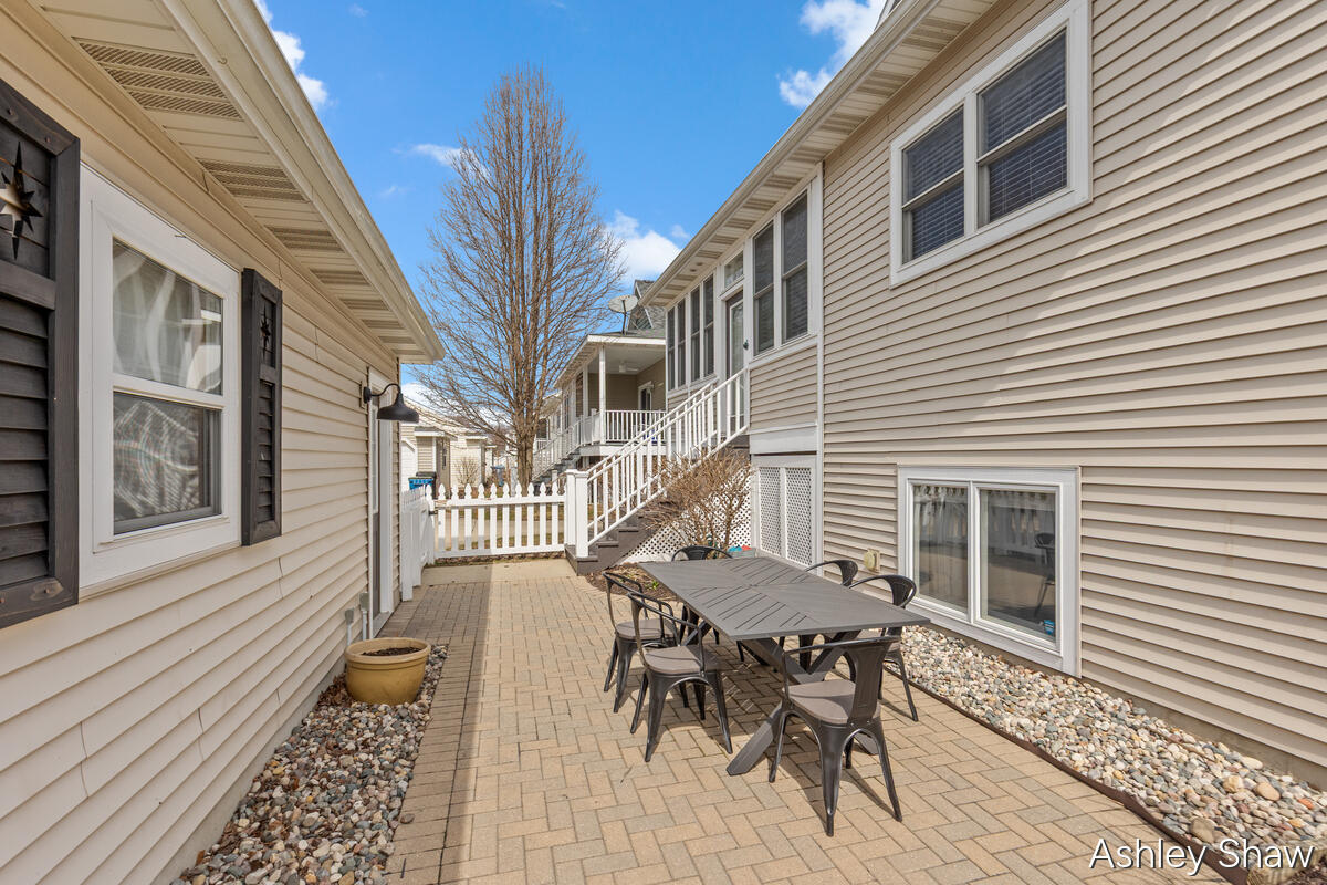 448 Summer Grv Drive