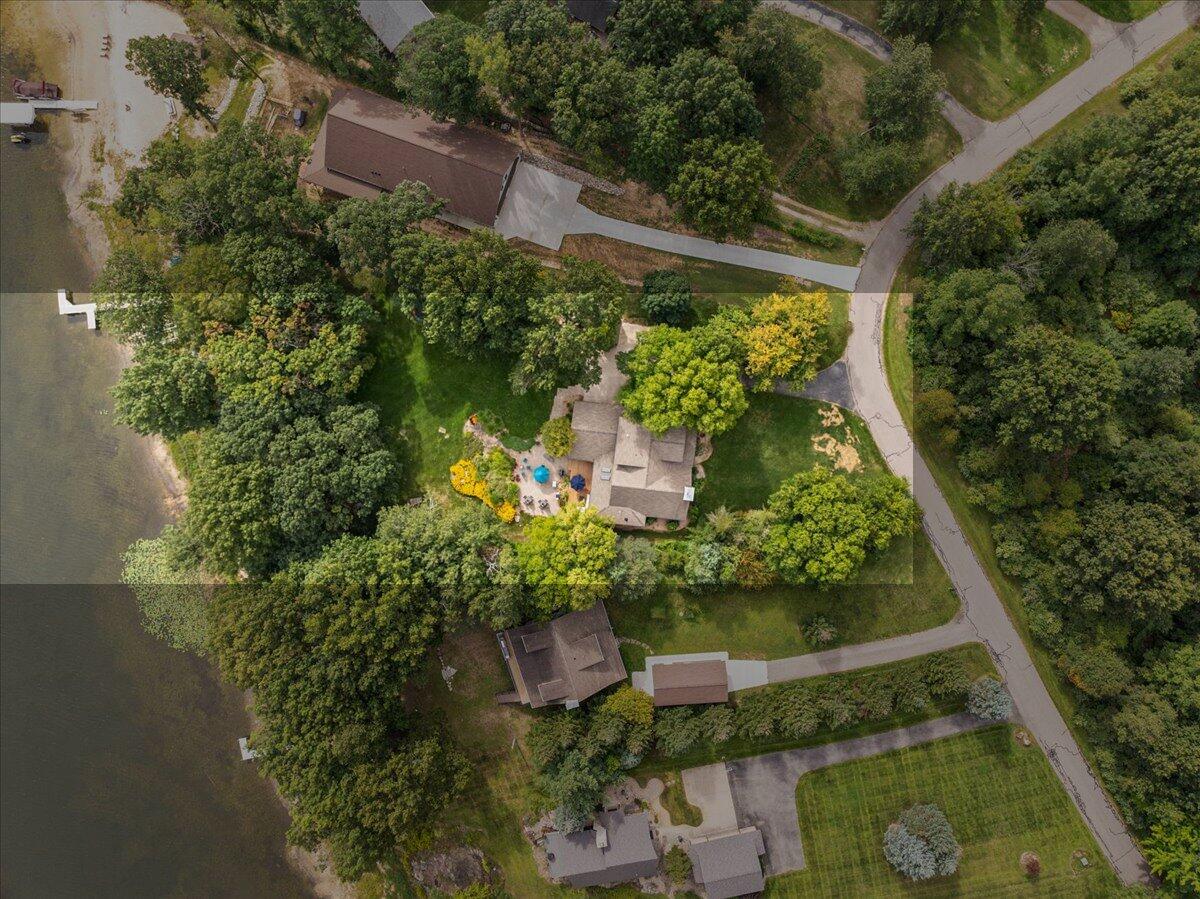 2380 W Shore Drive
