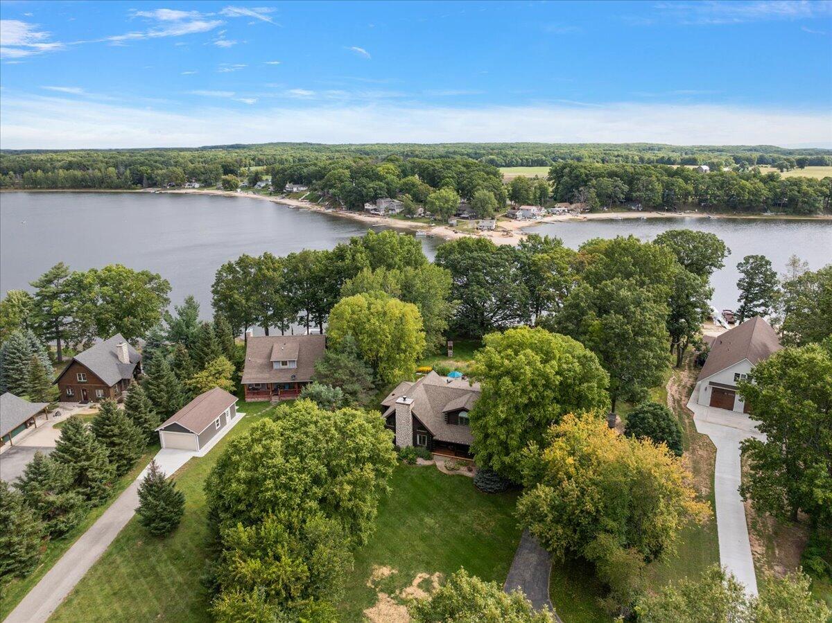 2380 W Shore Drive