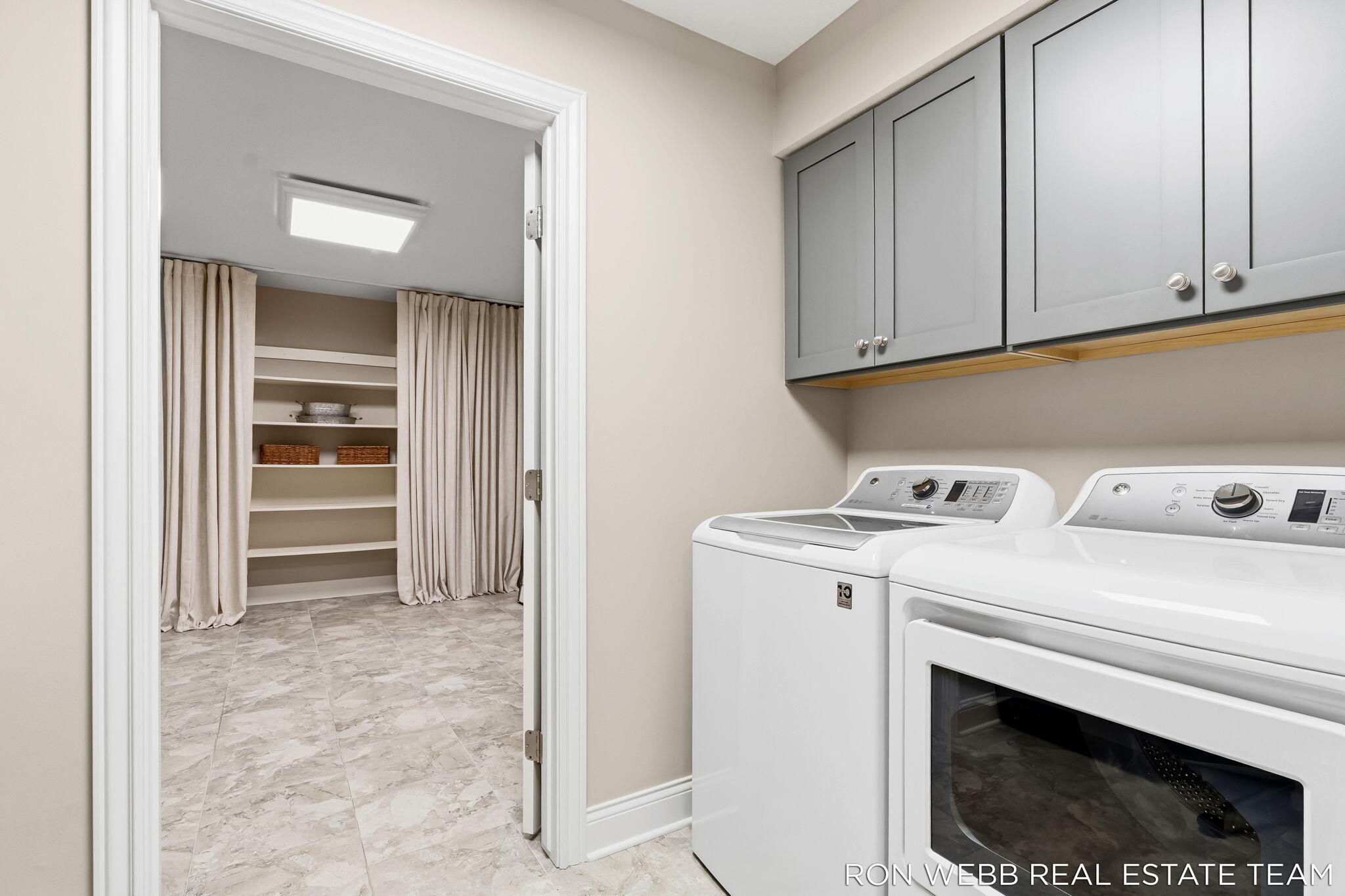 195 Janes View Drive