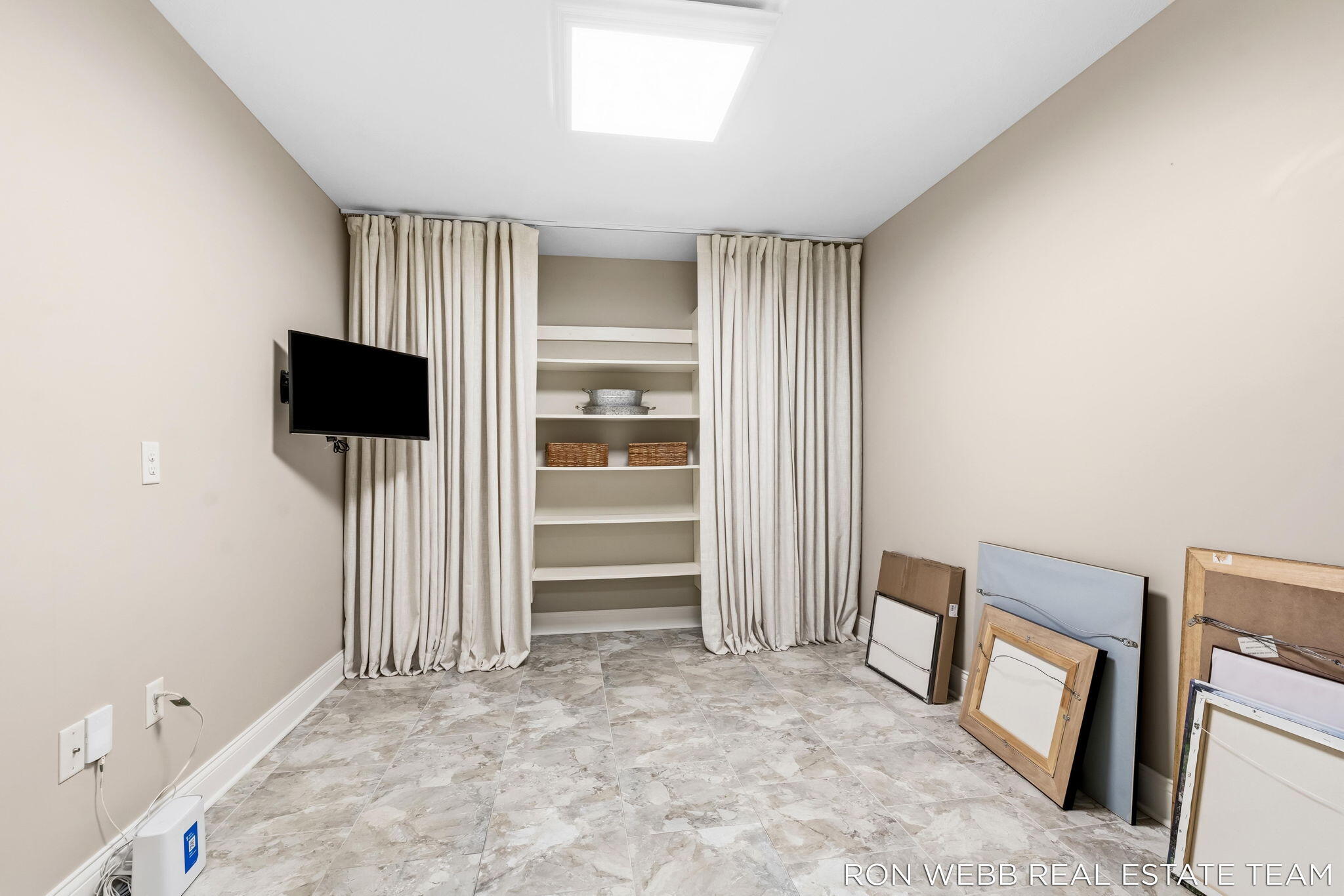 195 Janes View Drive