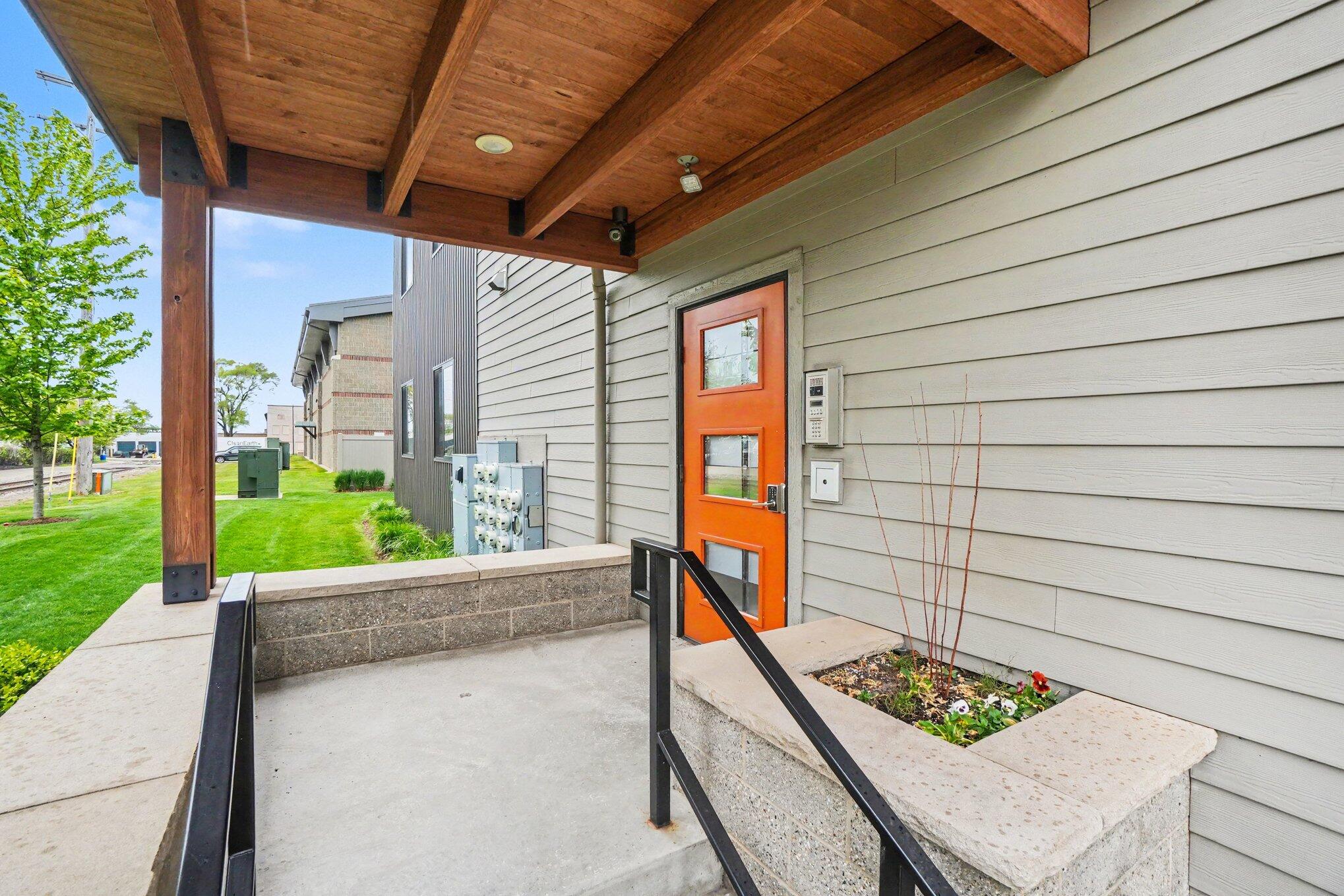 110 Central Avenue 102