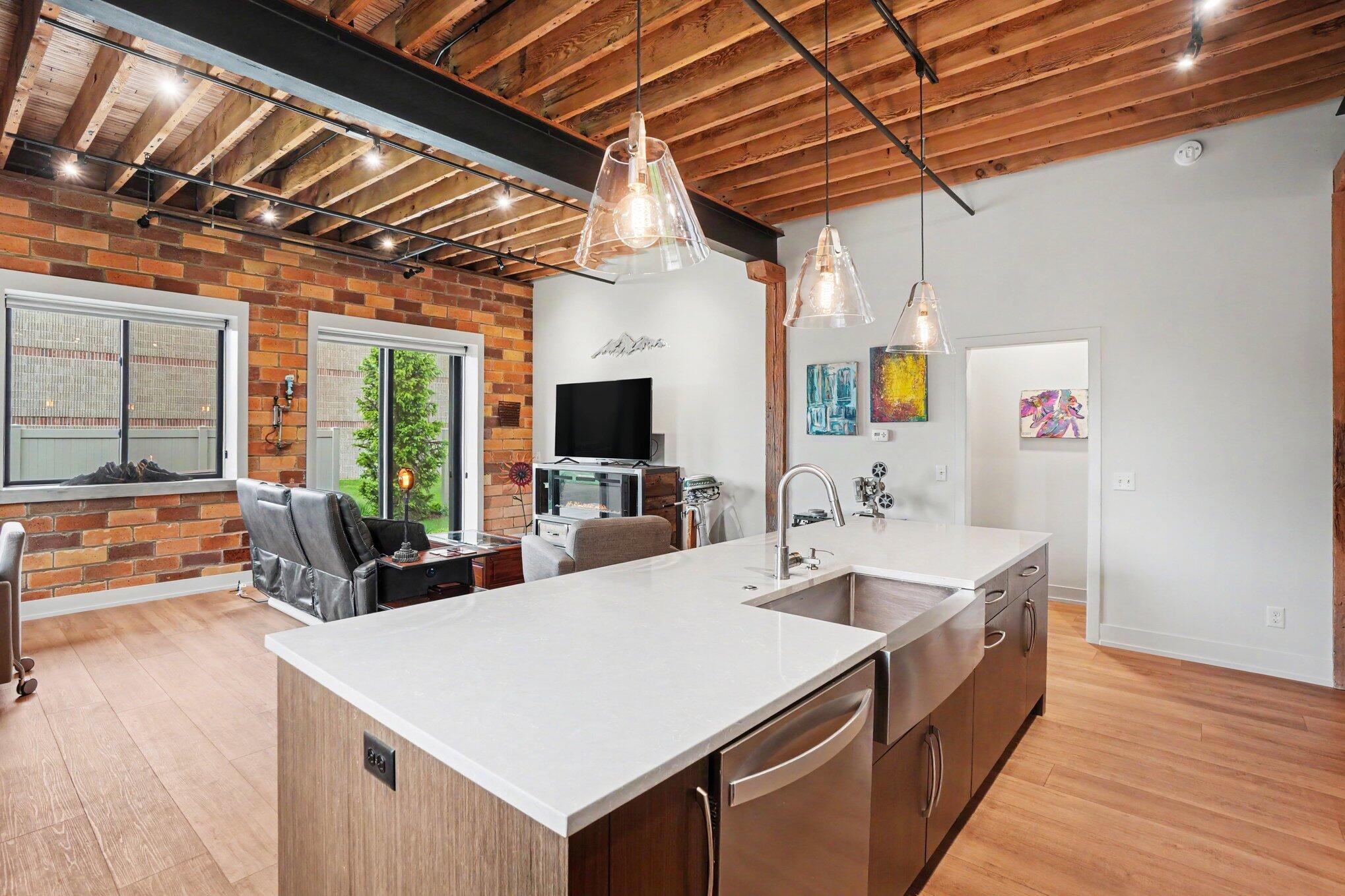 110 Central Avenue 102