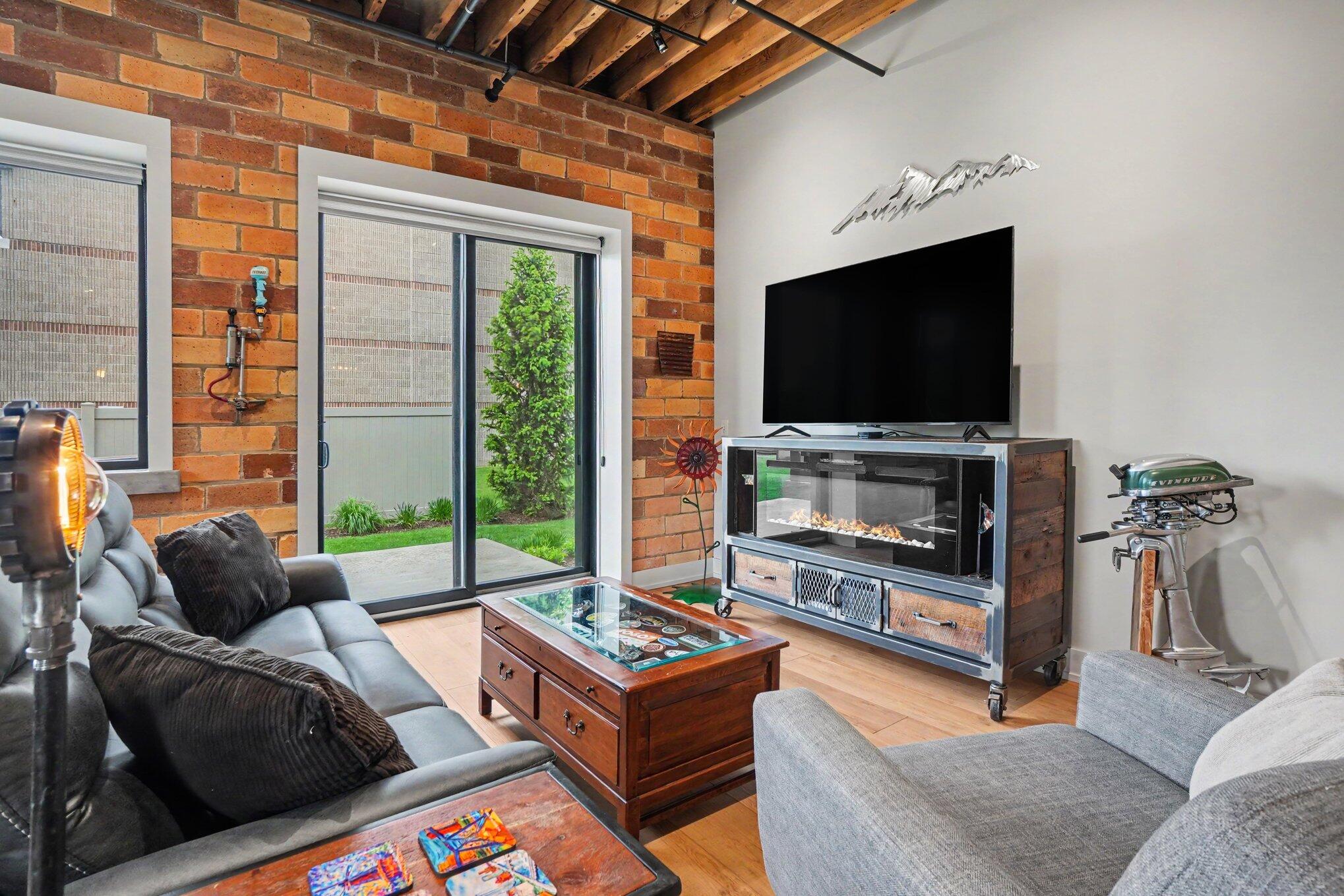 110 Central Avenue 102