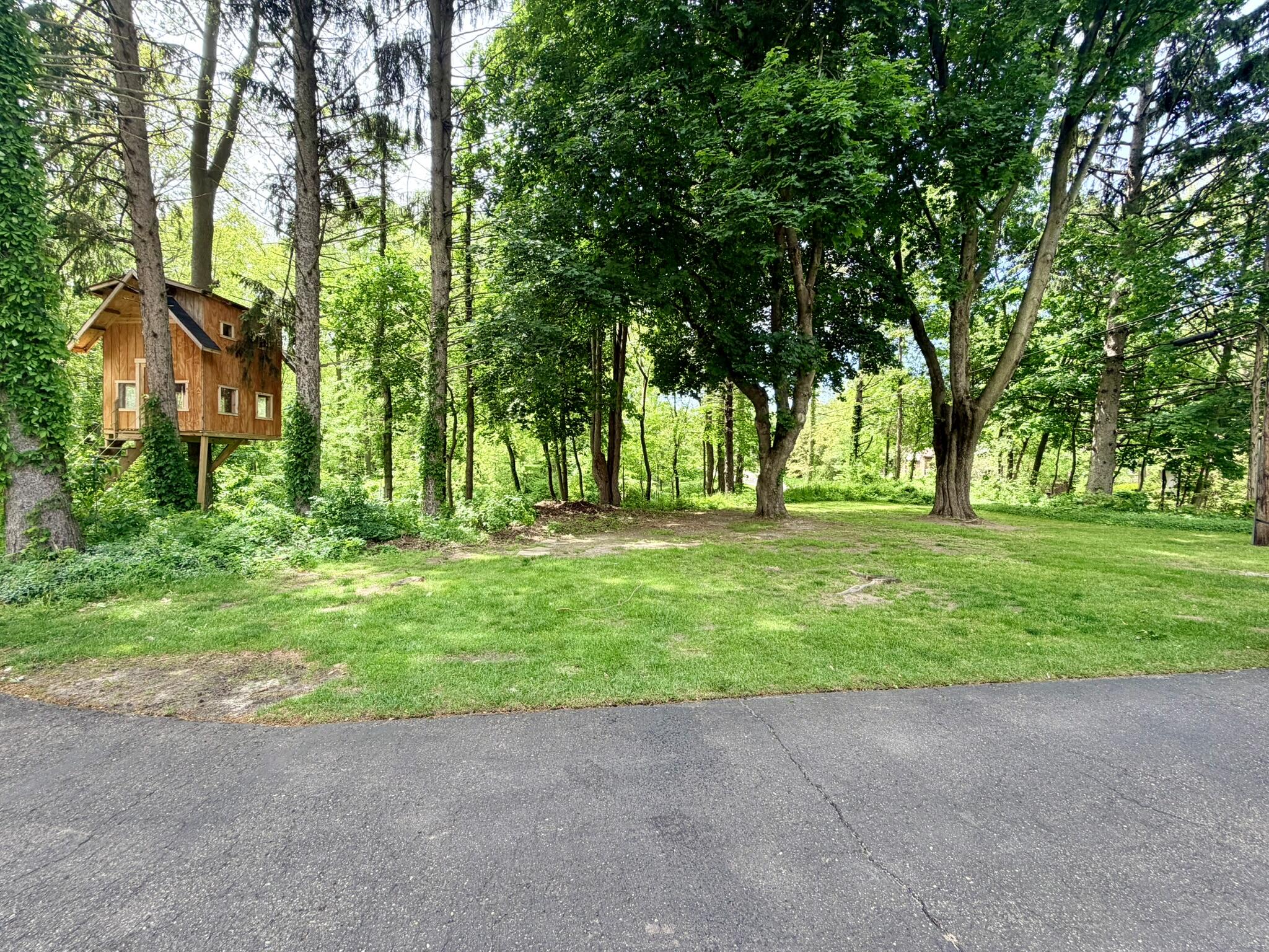 1346 W Marquette Woods Road, St. Joseph