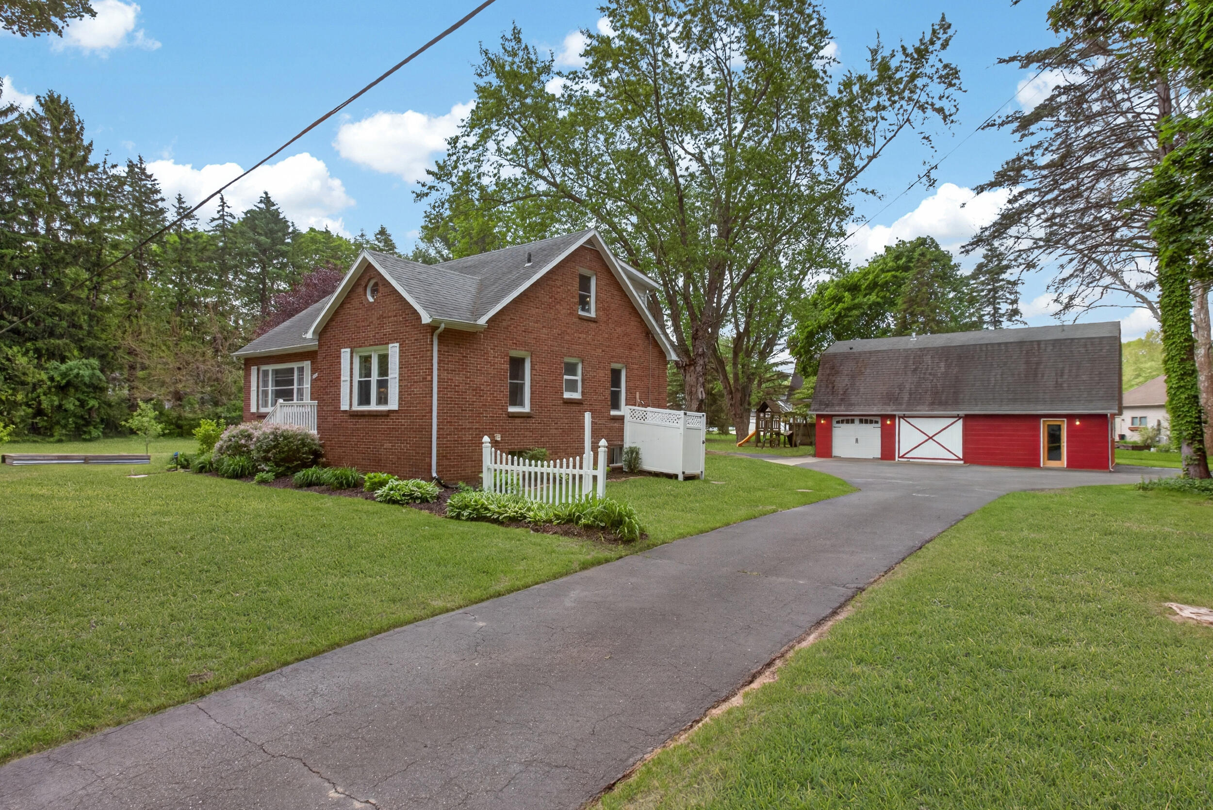 1346 W Marquette Woods Road, St. Joseph