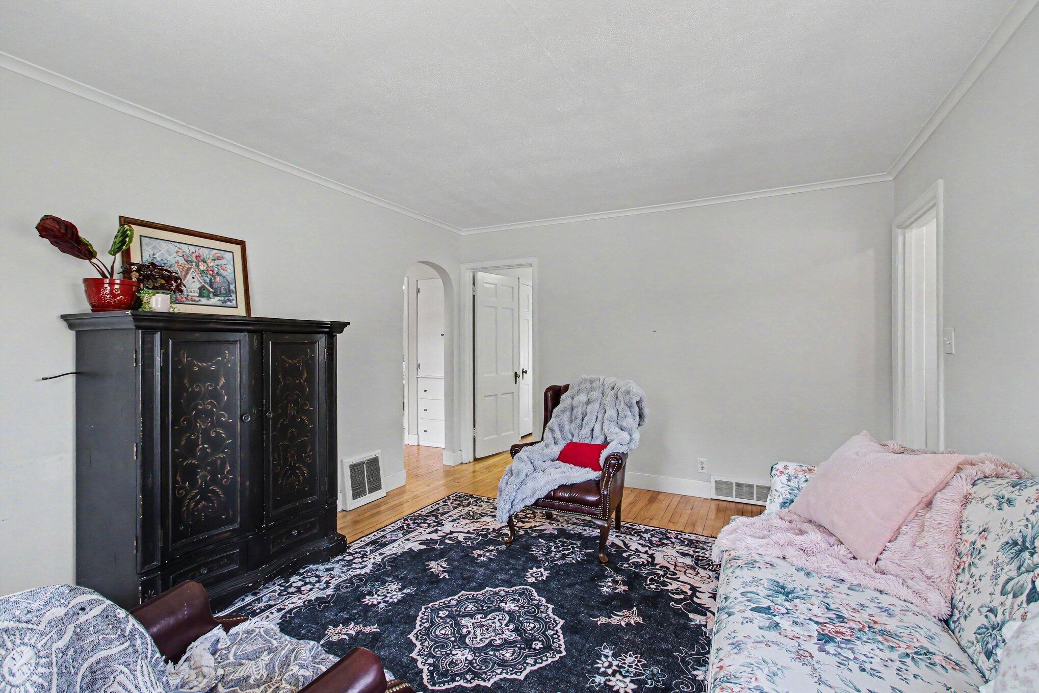 1222 32nd Street
