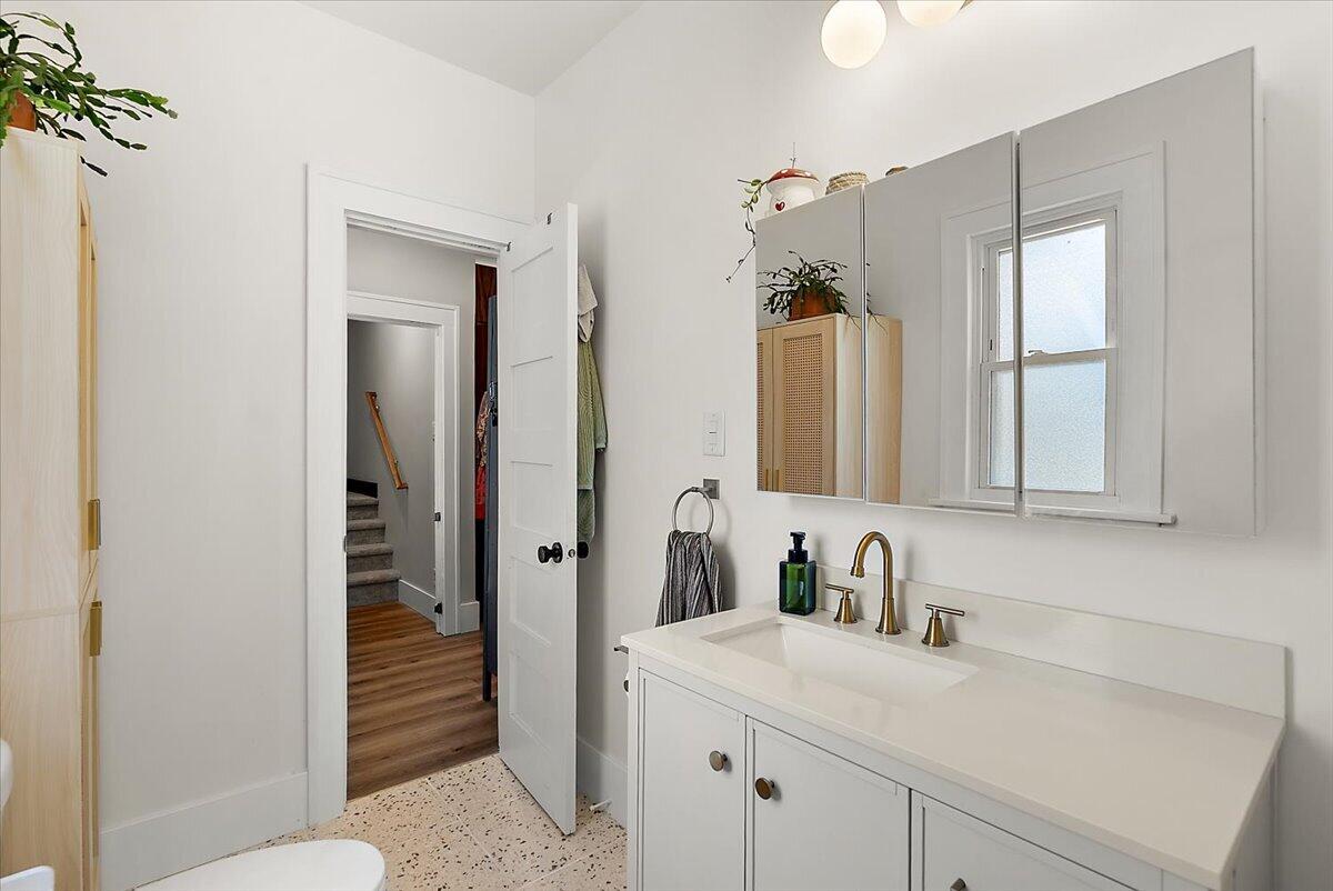 164 W 18th Street