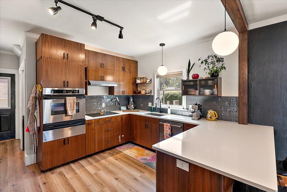 164 W 18th Street