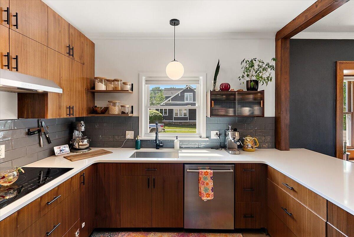 164 W 18th Street