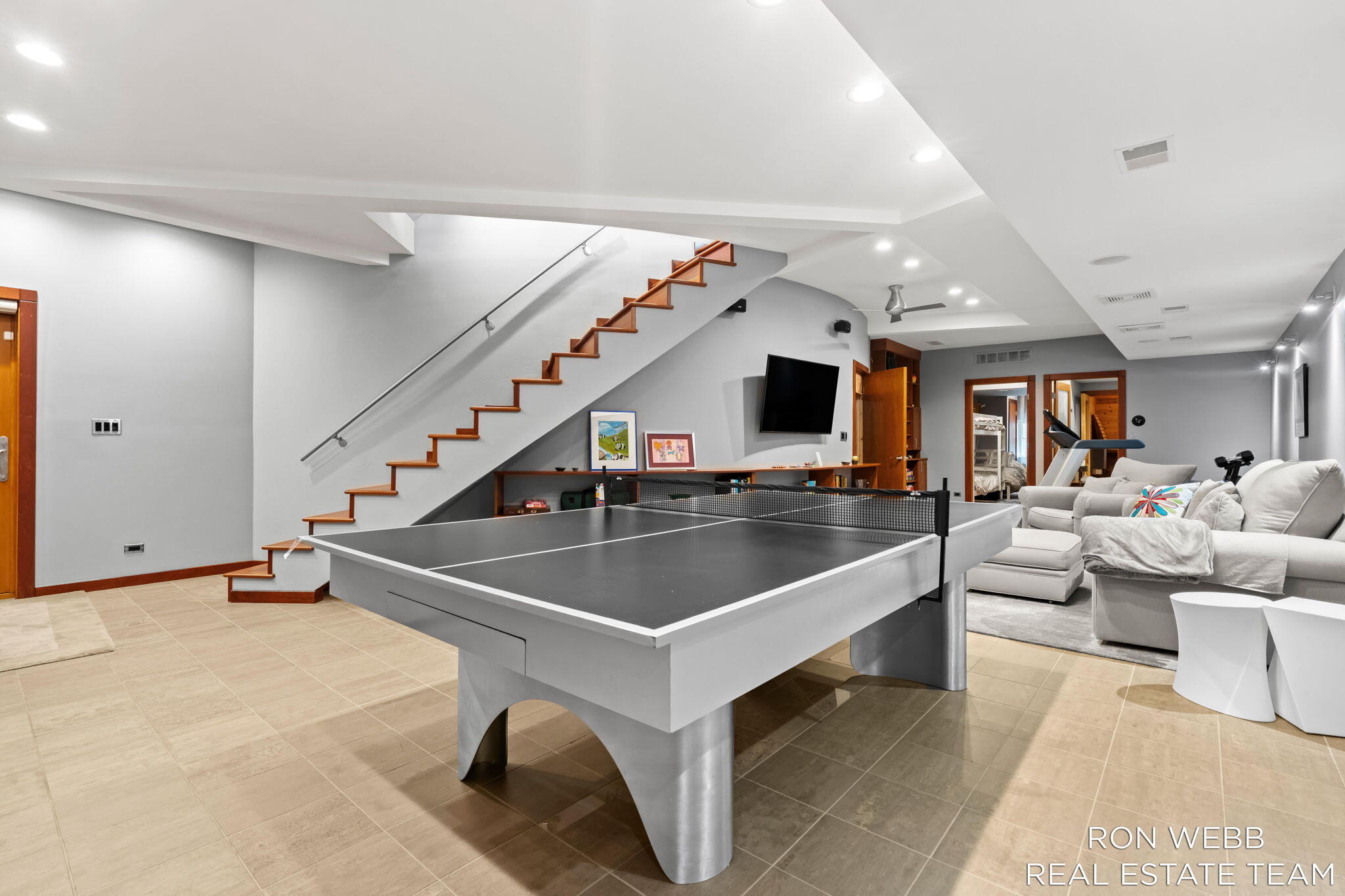 1234 Shorecrest Drive