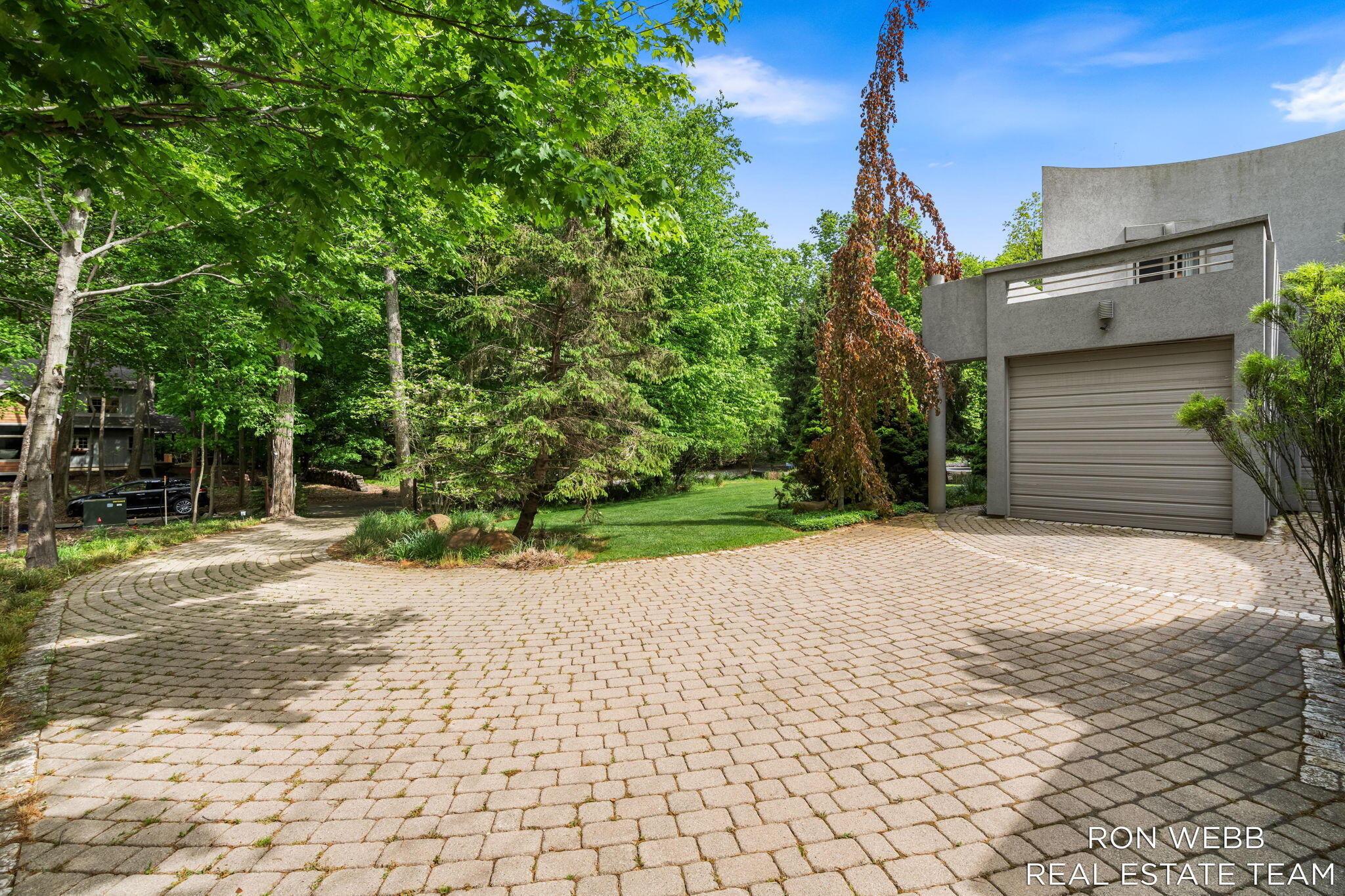 1234 Shorecrest Drive