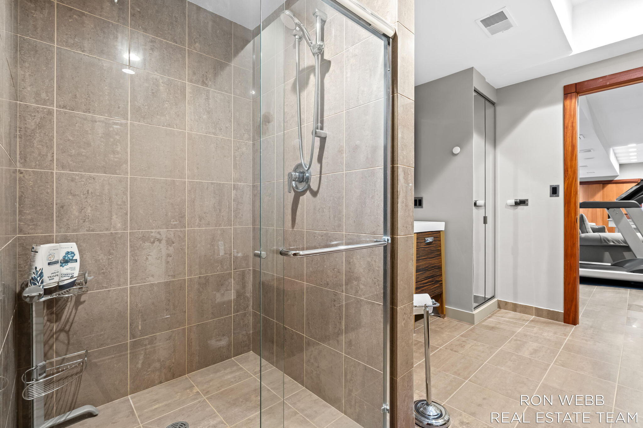 1234 Shorecrest Drive