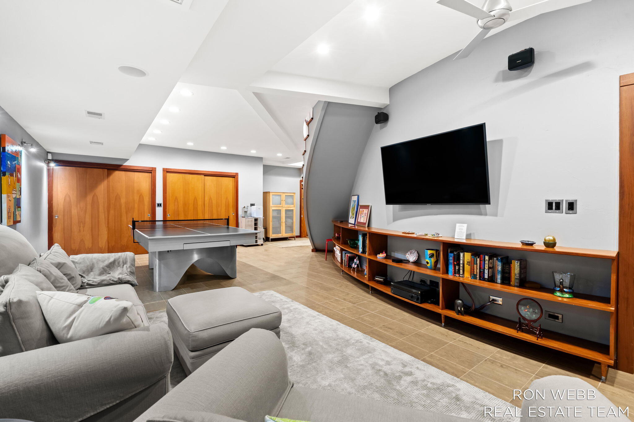 1234 Shorecrest Drive