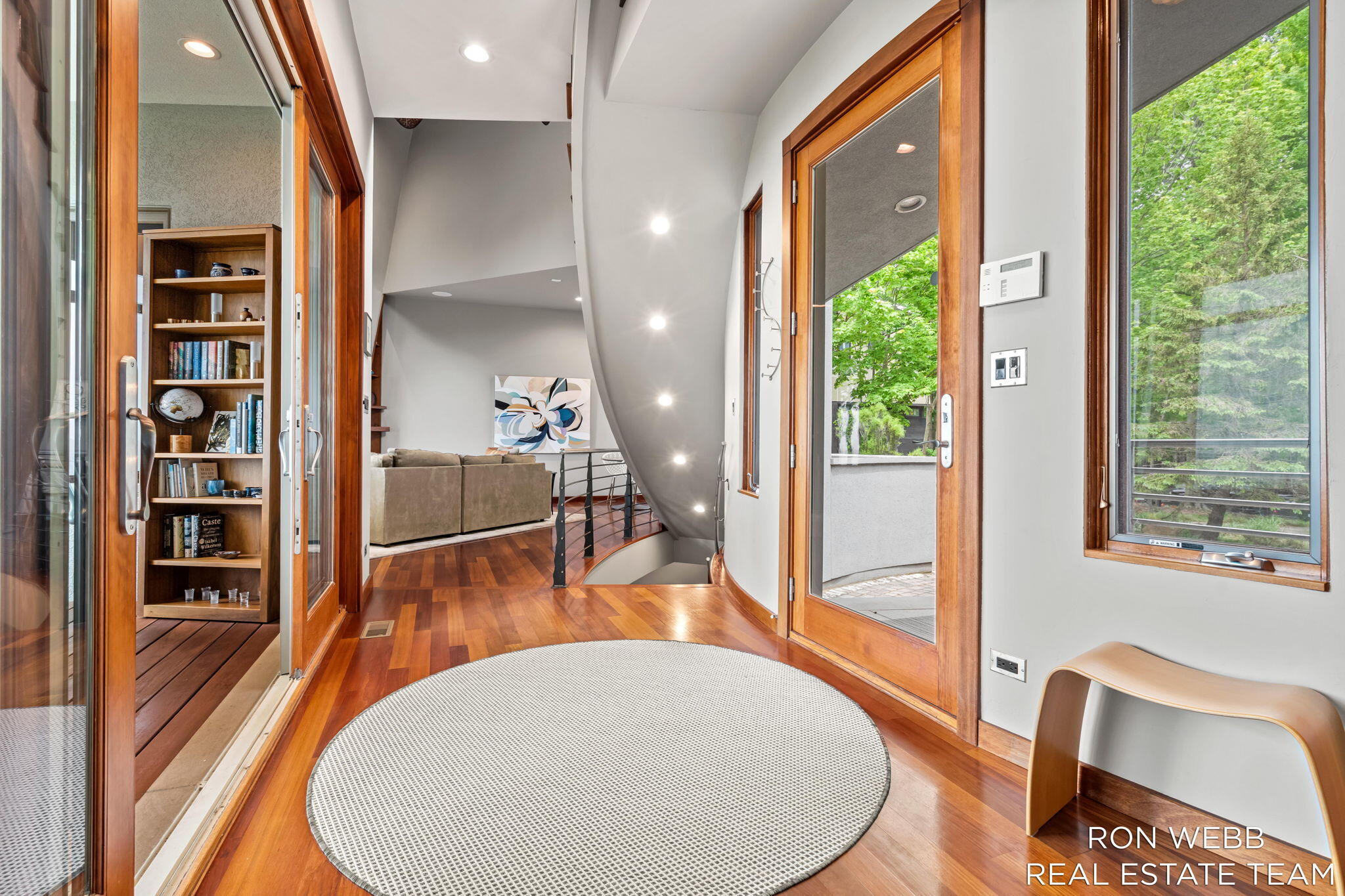 1234 Shorecrest Drive