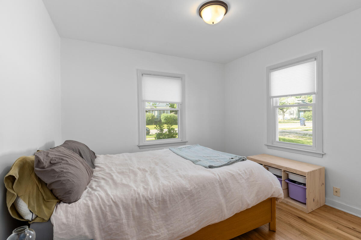 525 W 22nd Street