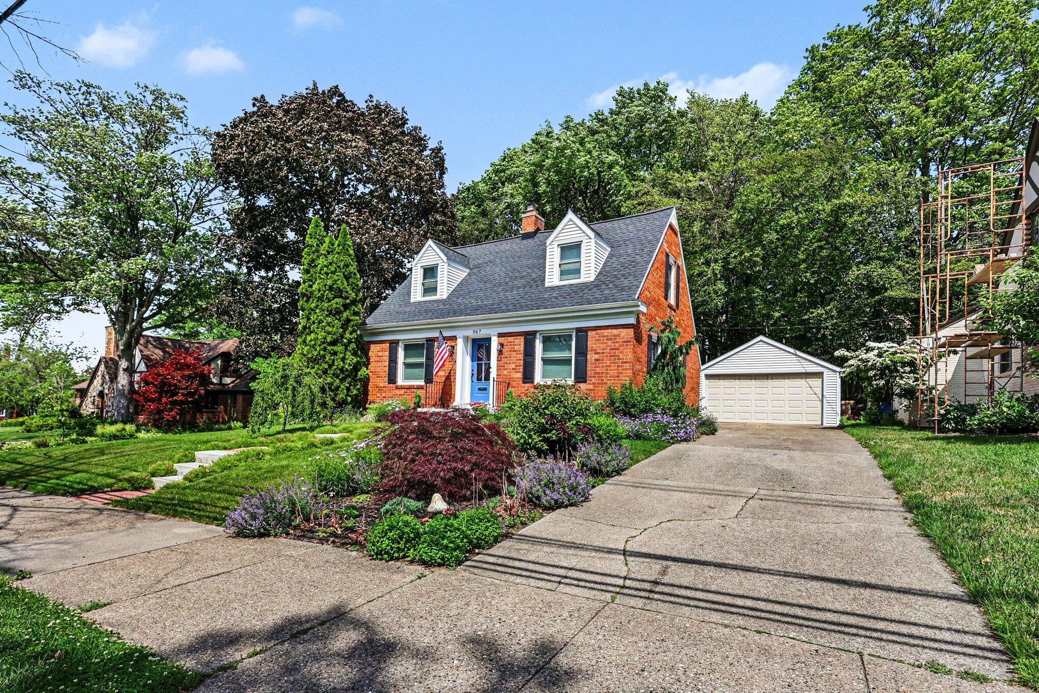 567 Central Avenue
