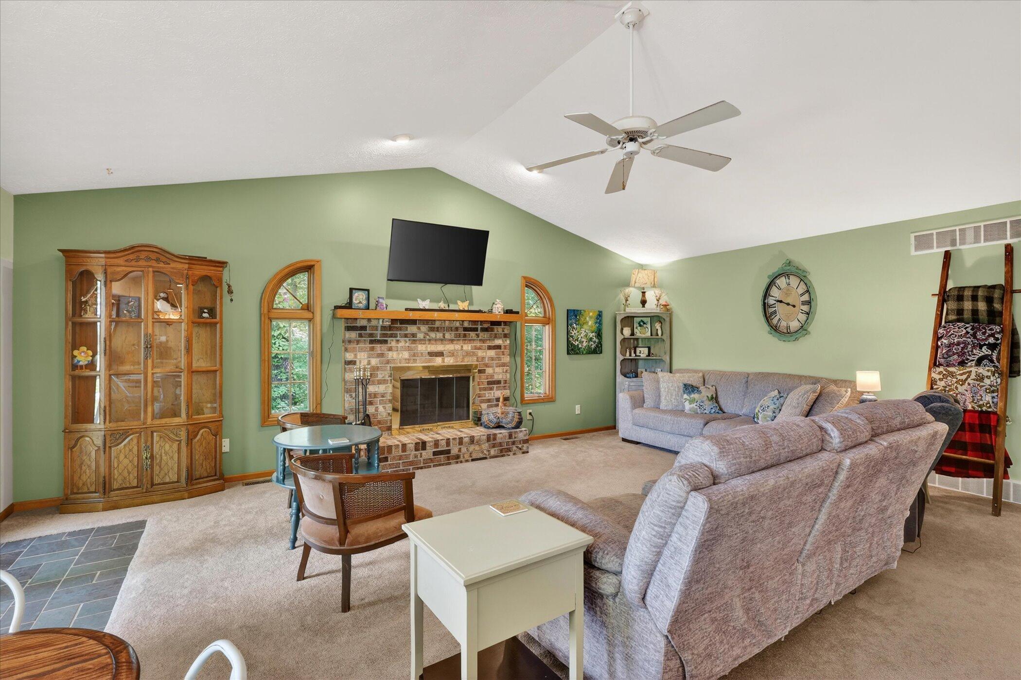 1286 Bridge Road
