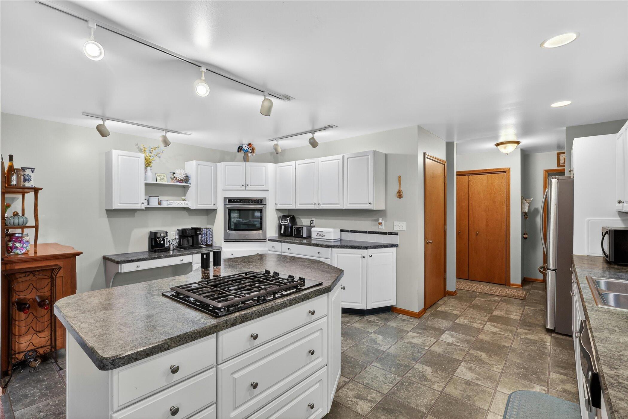 1286 Bridge Road