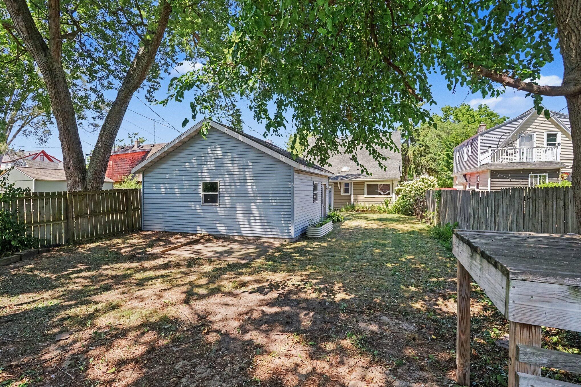 194 W 20th Street