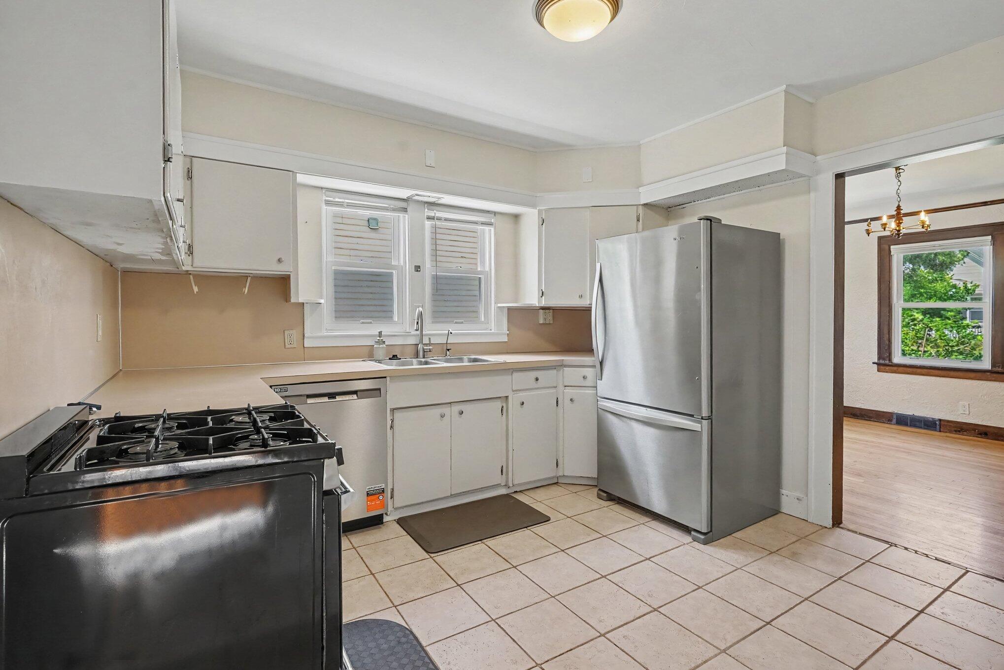 194 W 20th Street