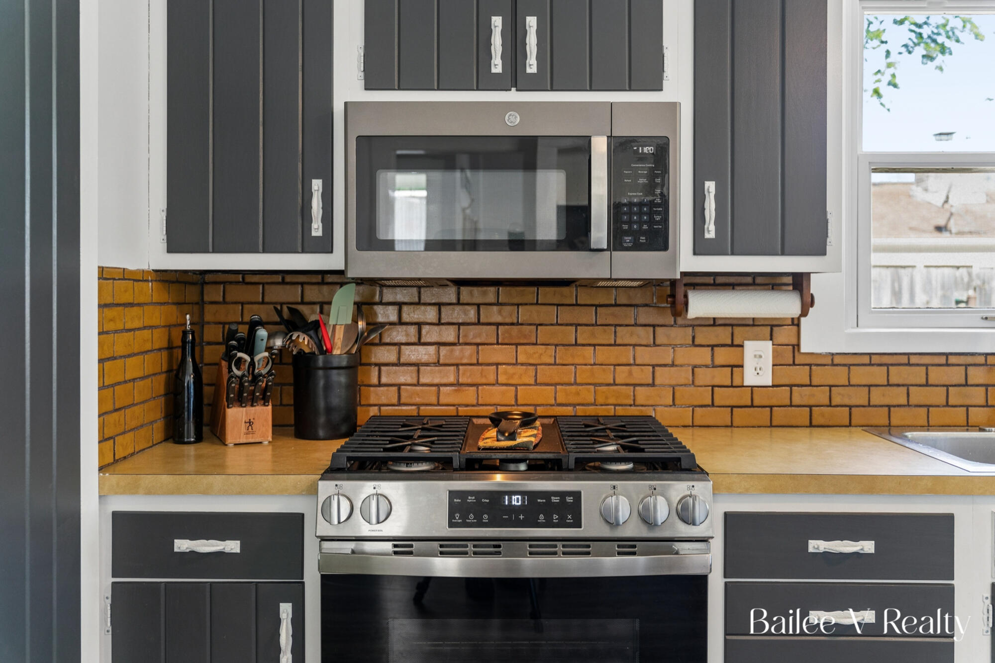 275 W 29th Street