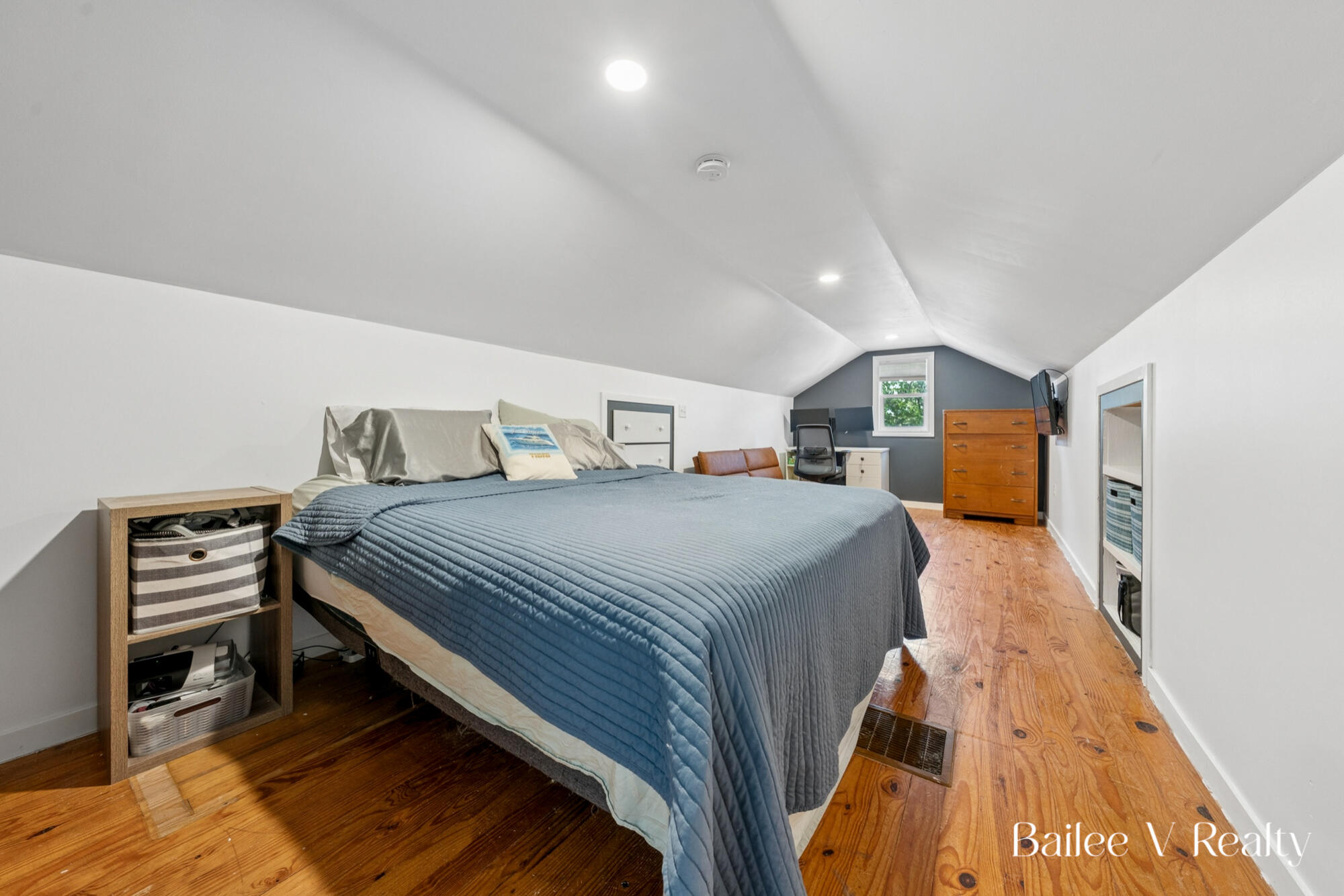 275 W 29th Street