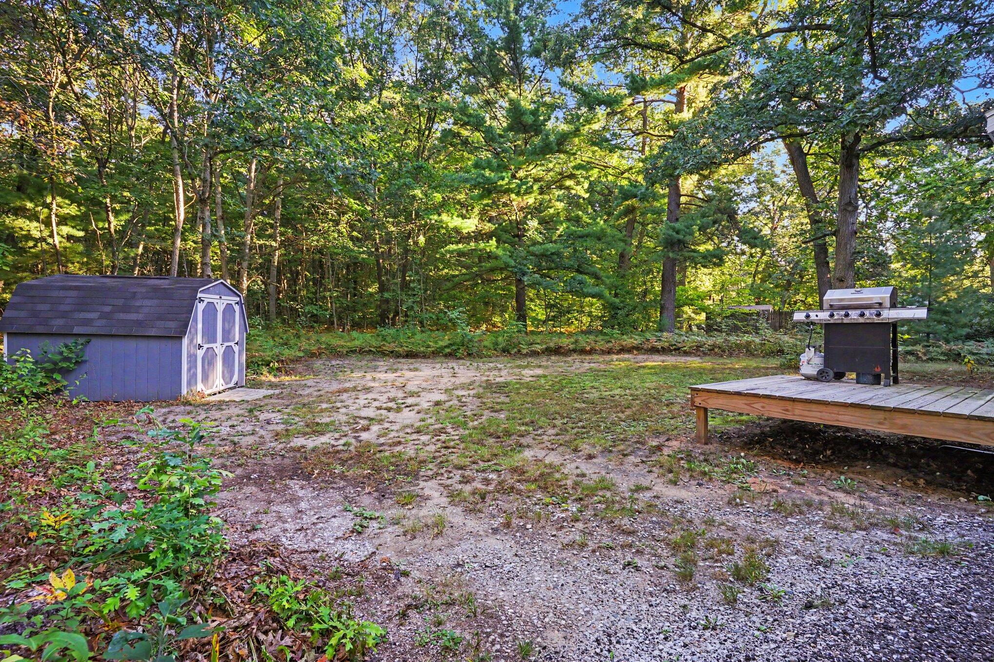 532 W River Road