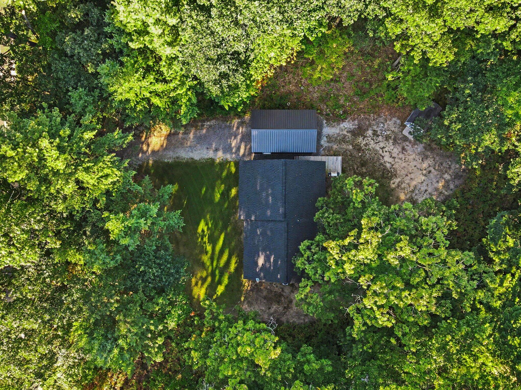 532 W River Road