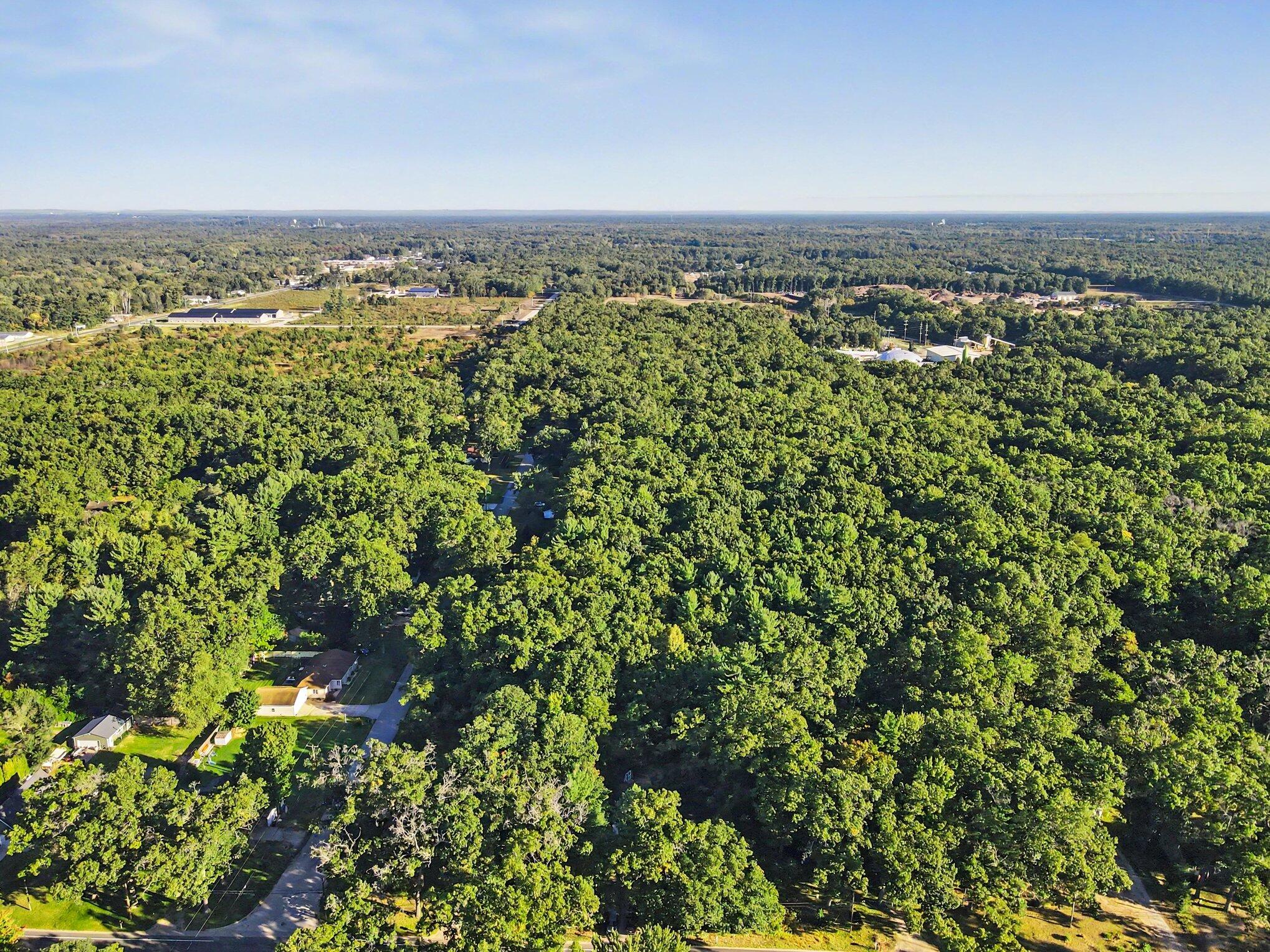 532 W River Road
