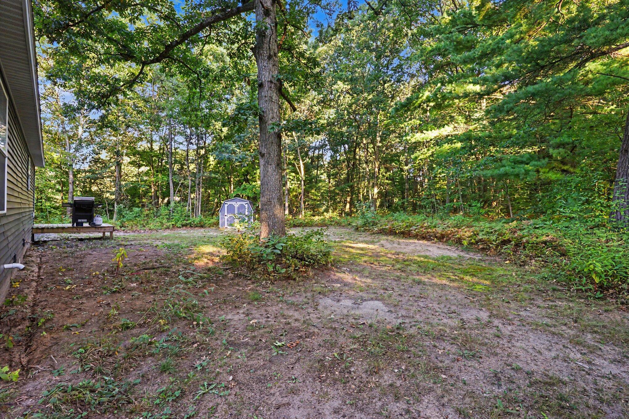532 W River Road