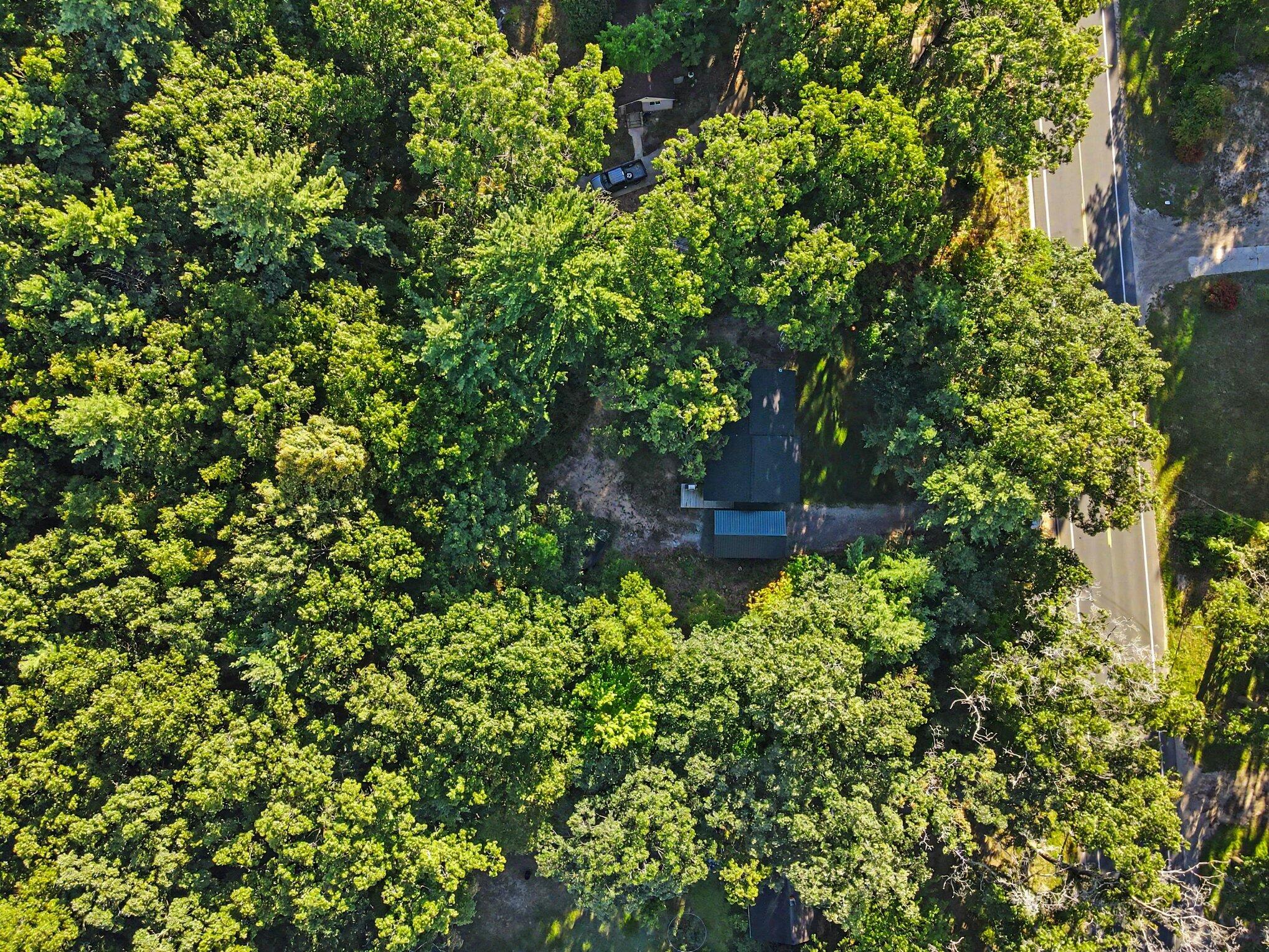 532 W River Road