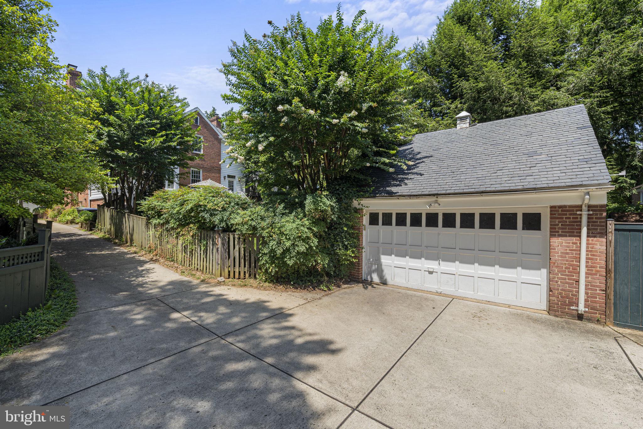 3215 45th St NW