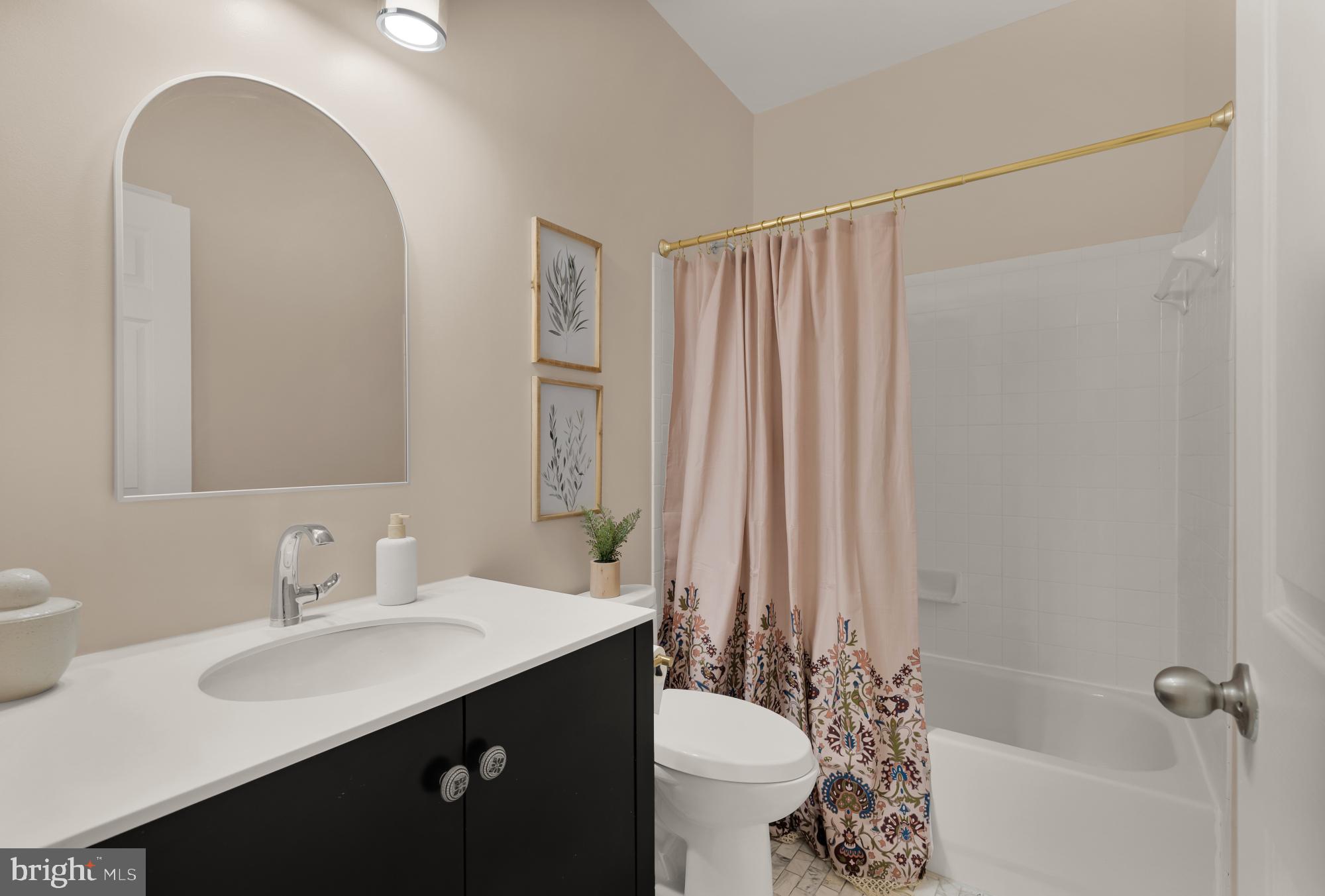 266 Kentucky Ave SE #B