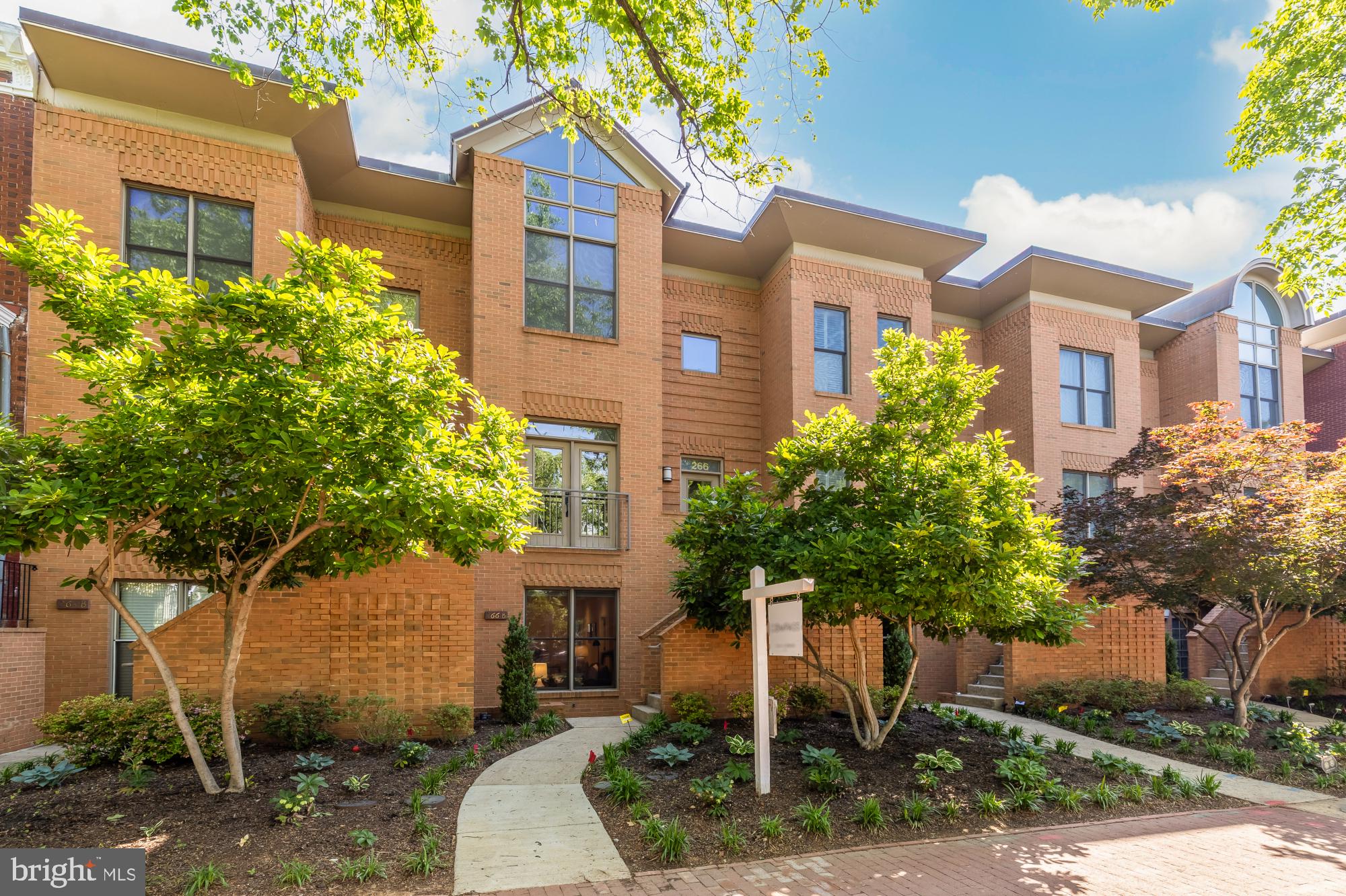266 Kentucky Ave SE #B