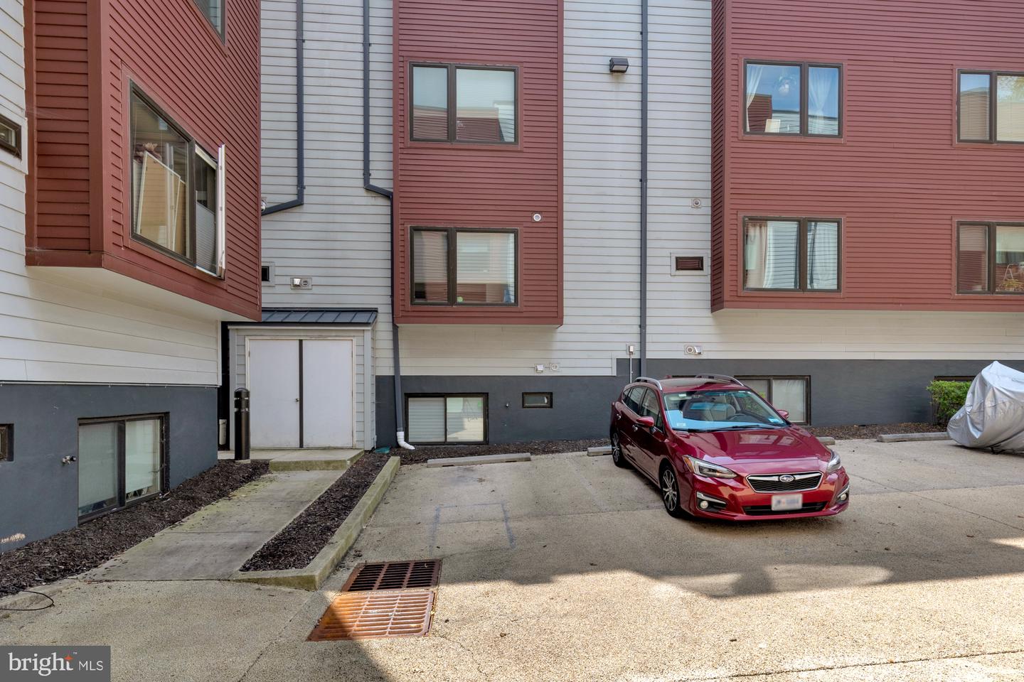 3205 12th St NE #101