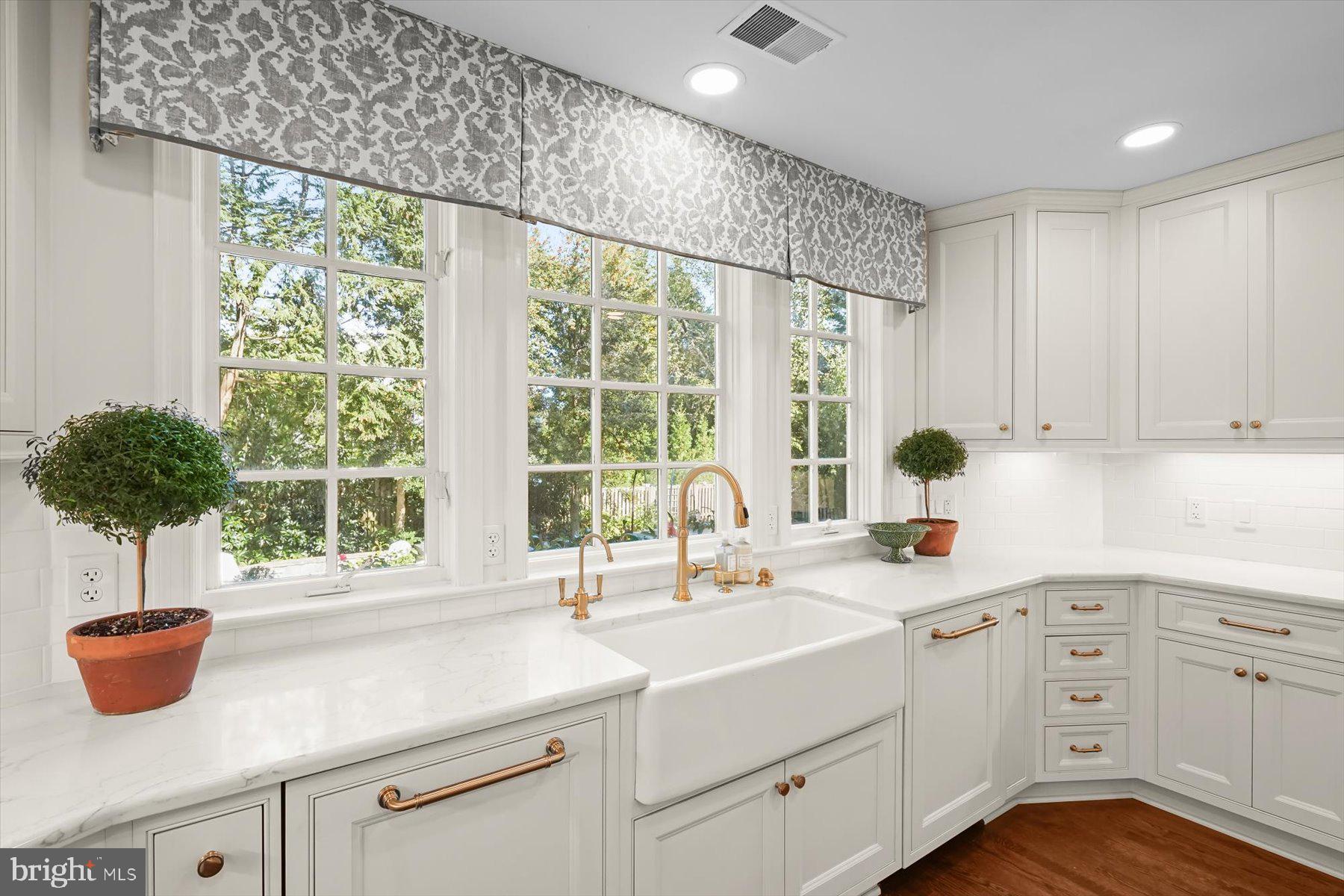 4921 TILDEN STREET NW