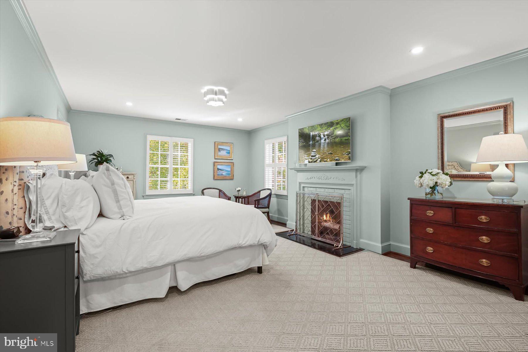 4921 TILDEN STREET NW