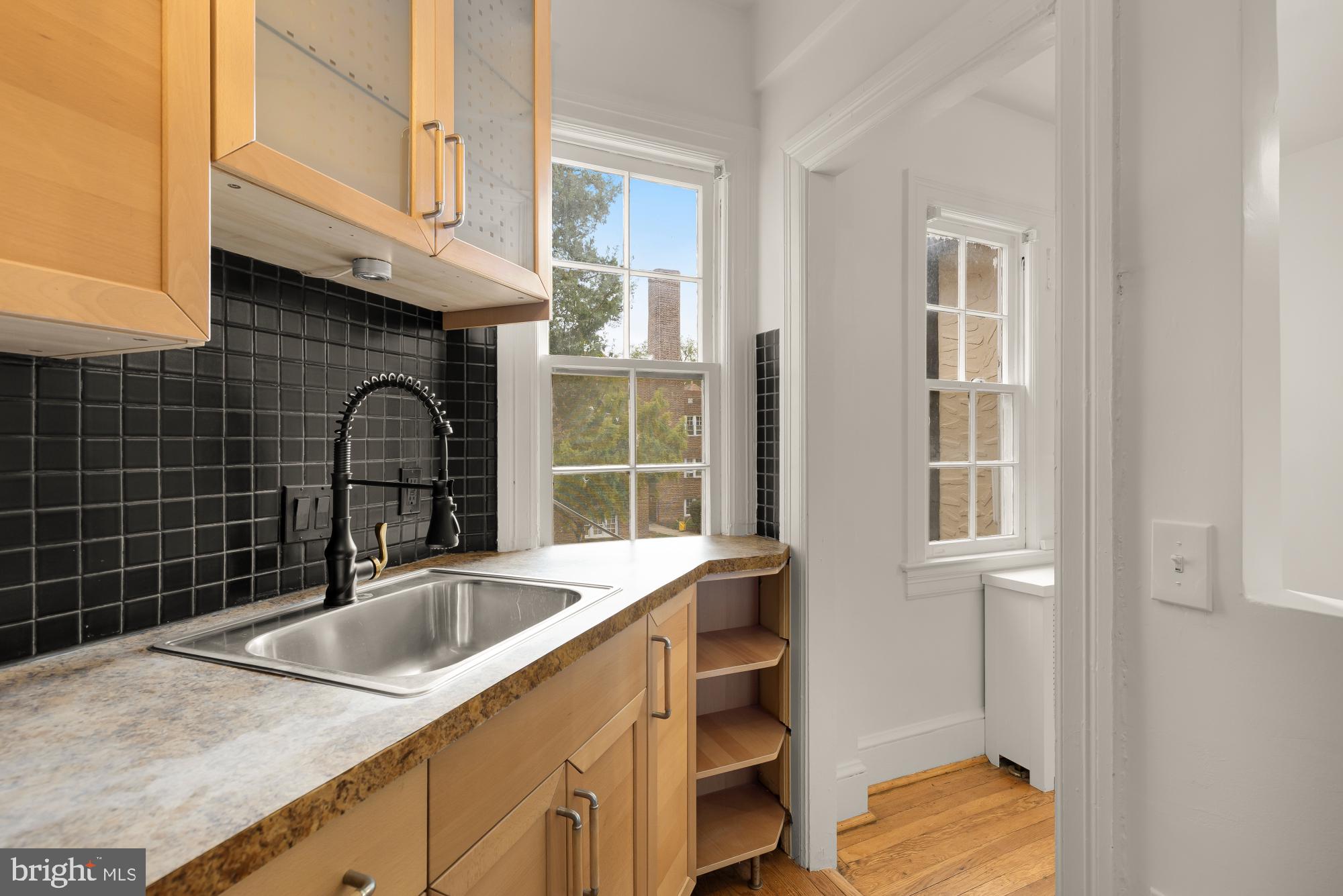 222 FARRAGUT STREET NW 204