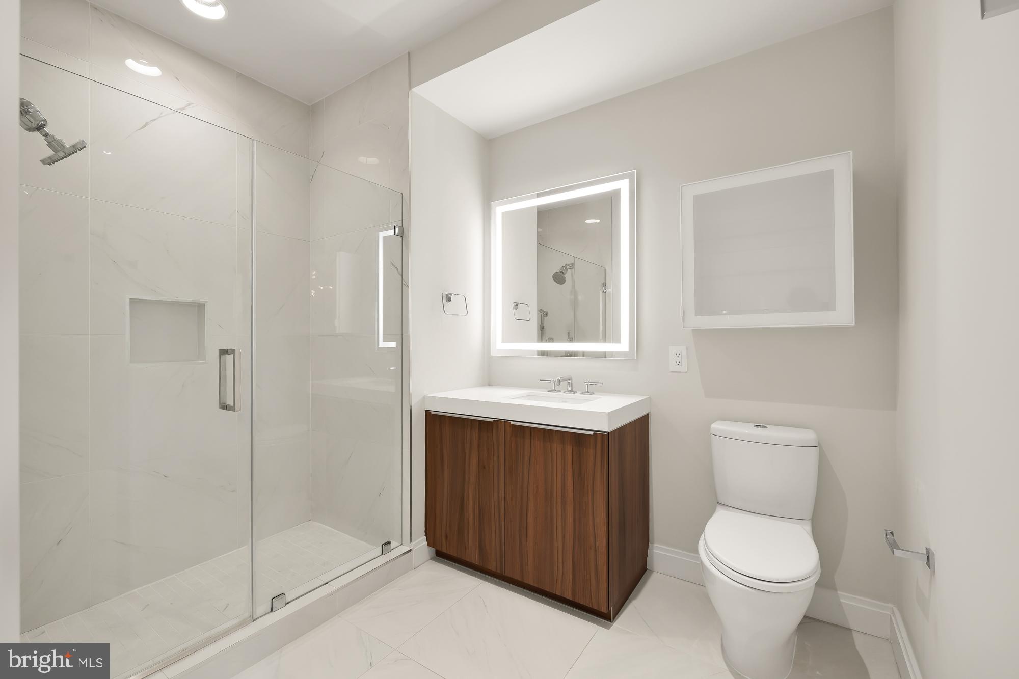 1427 RHODE ISLAND AVENUE NW 402