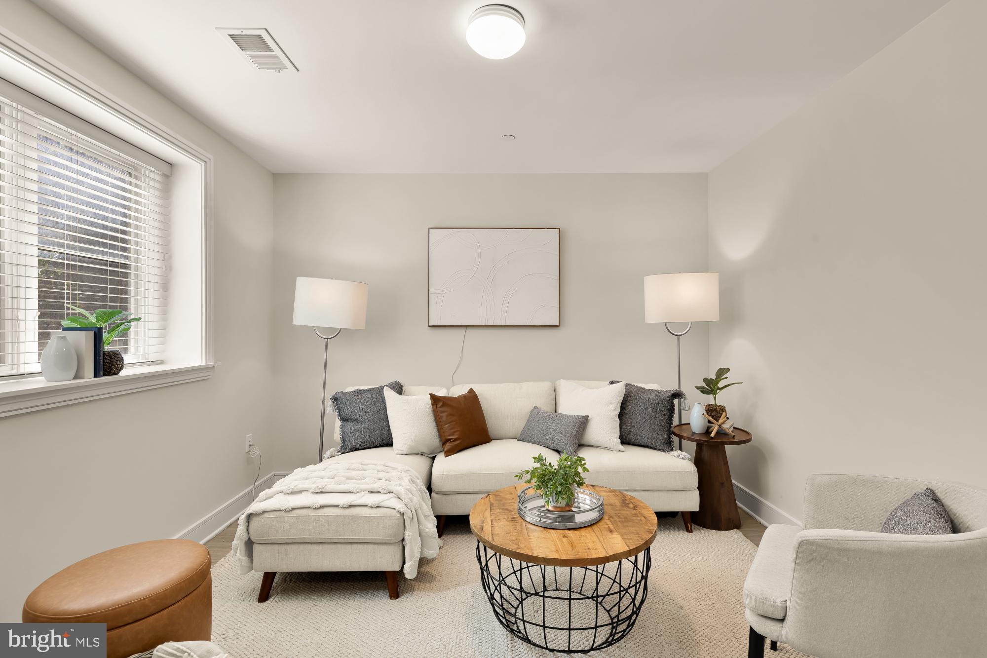 415 GUETHLER'S WAY SE