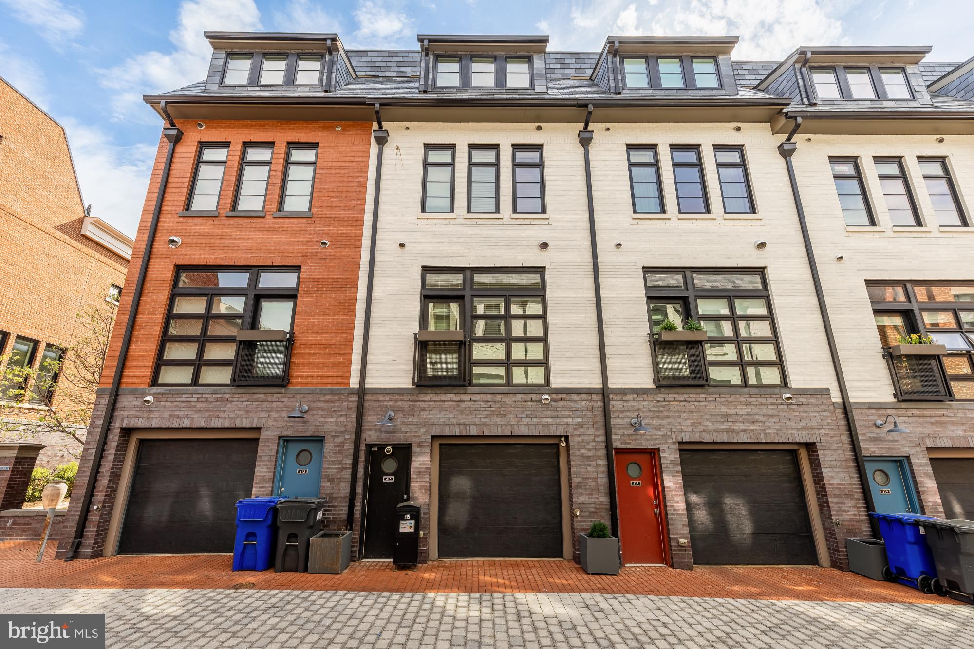 415 GUETHLER'S WAY SE