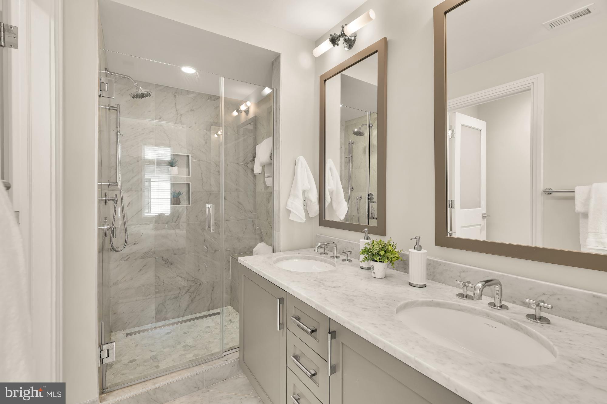 415 GUETHLER'S WAY SE