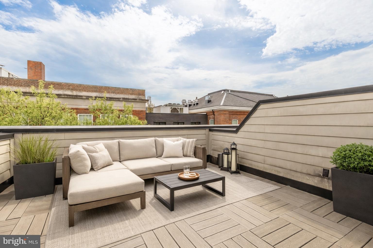 415 GUETHLER'S WAY SE