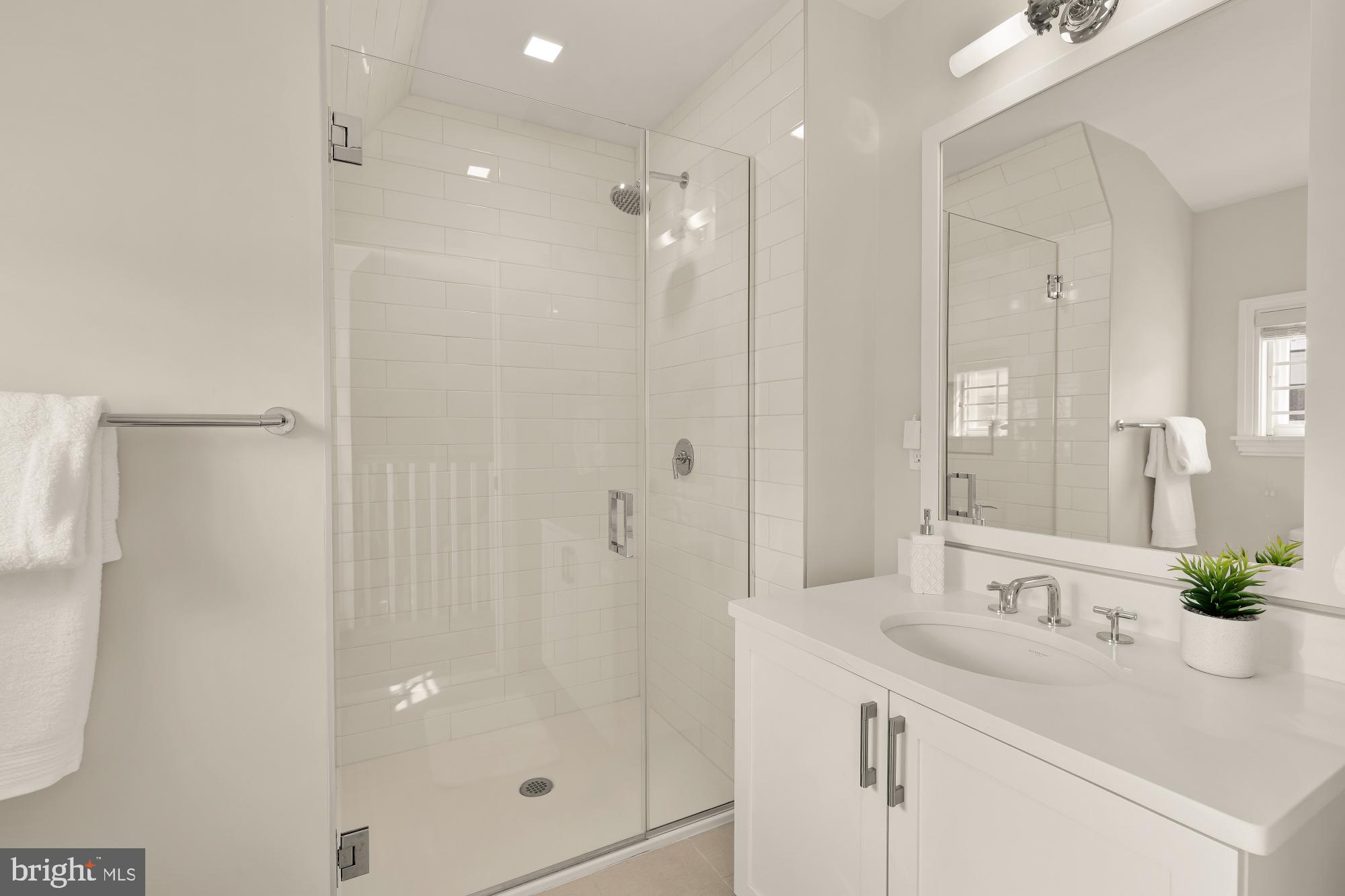 415 GUETHLER'S WAY SE