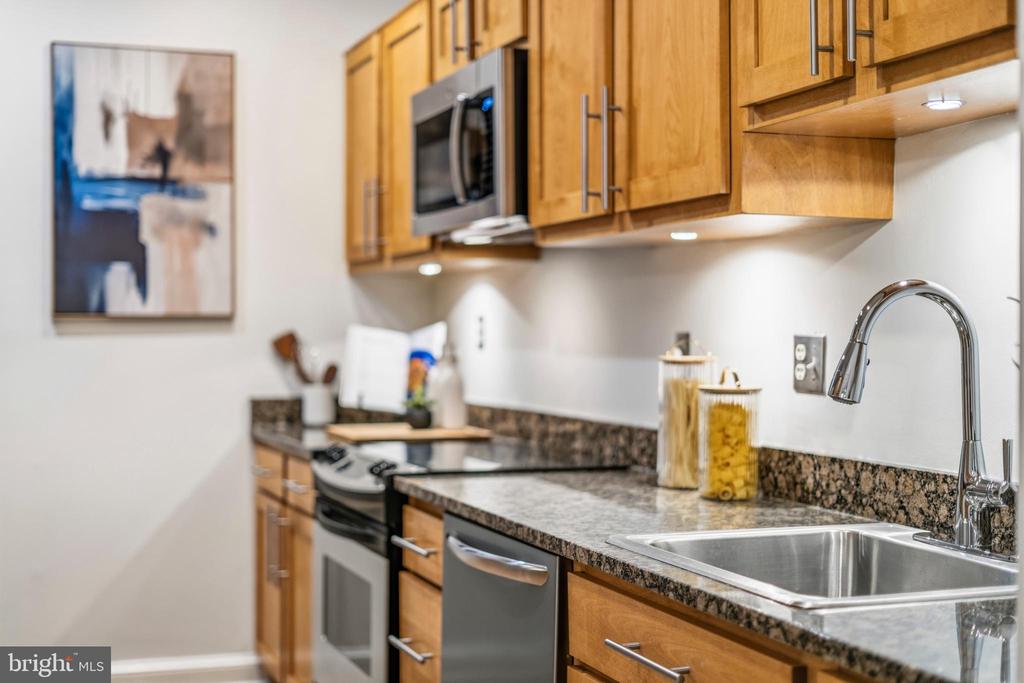 1614 BEEKMAN PLACE NW Unit: C