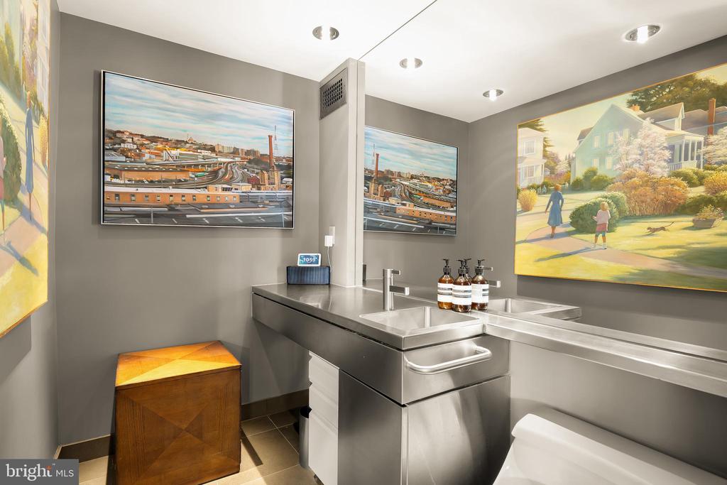 2475 VIRGINIA AVENUE NW Unit: 621