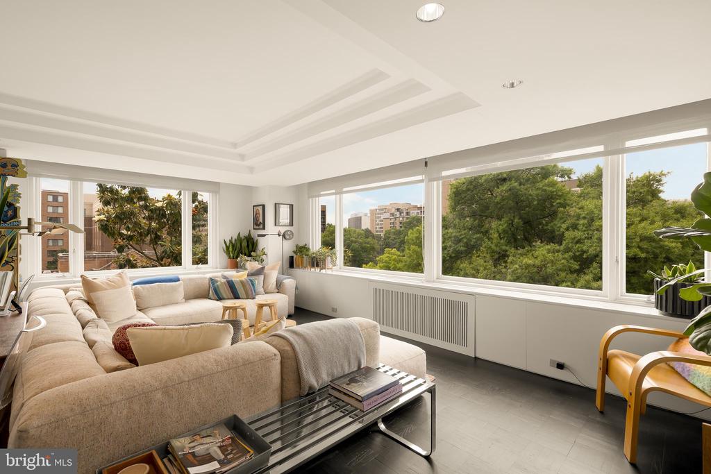 2475 VIRGINIA AVENUE NW Unit: 621